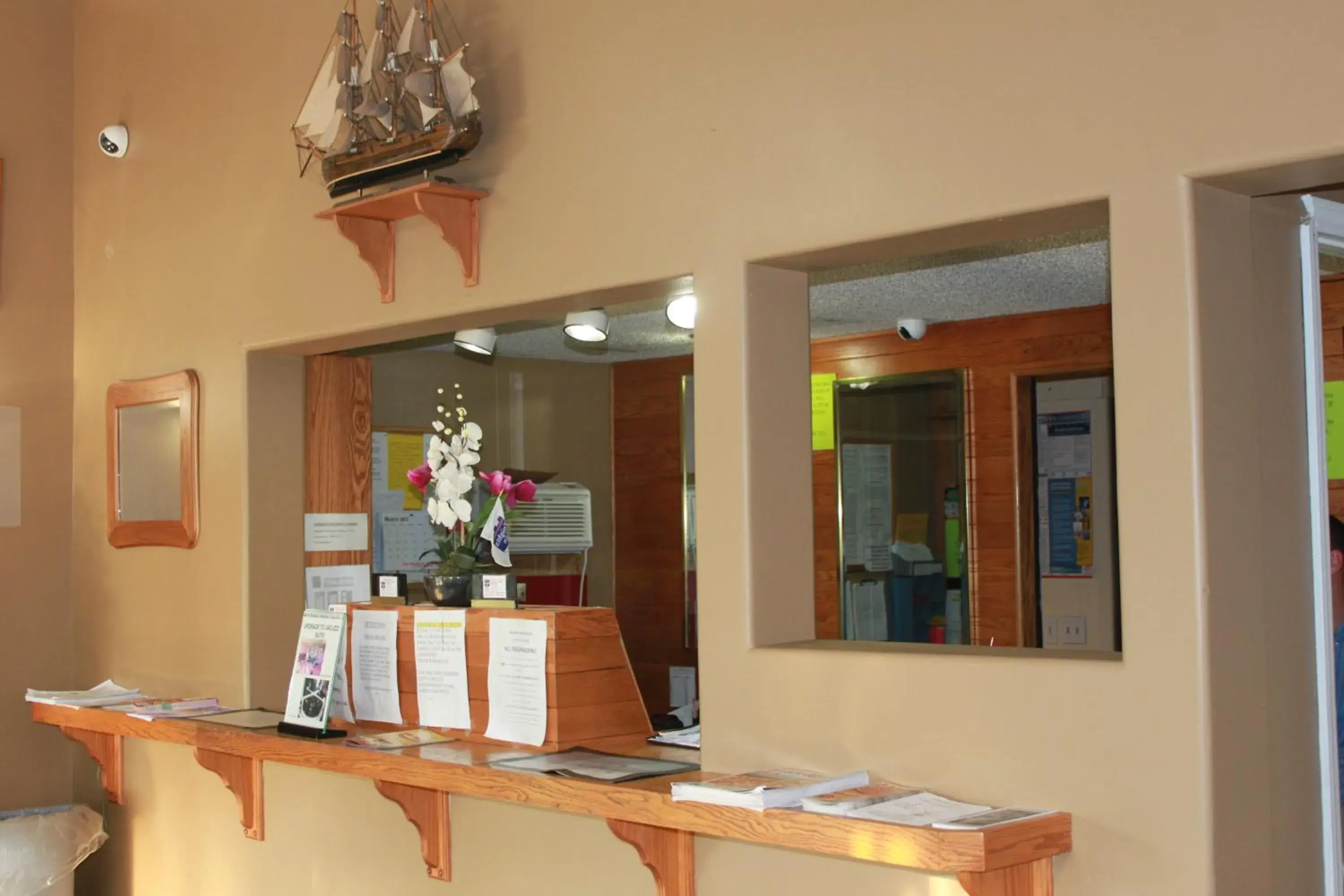 Lobby or reception in Knights Inn Indianapolis Lobby or reception in Knights Inn Indianapolis