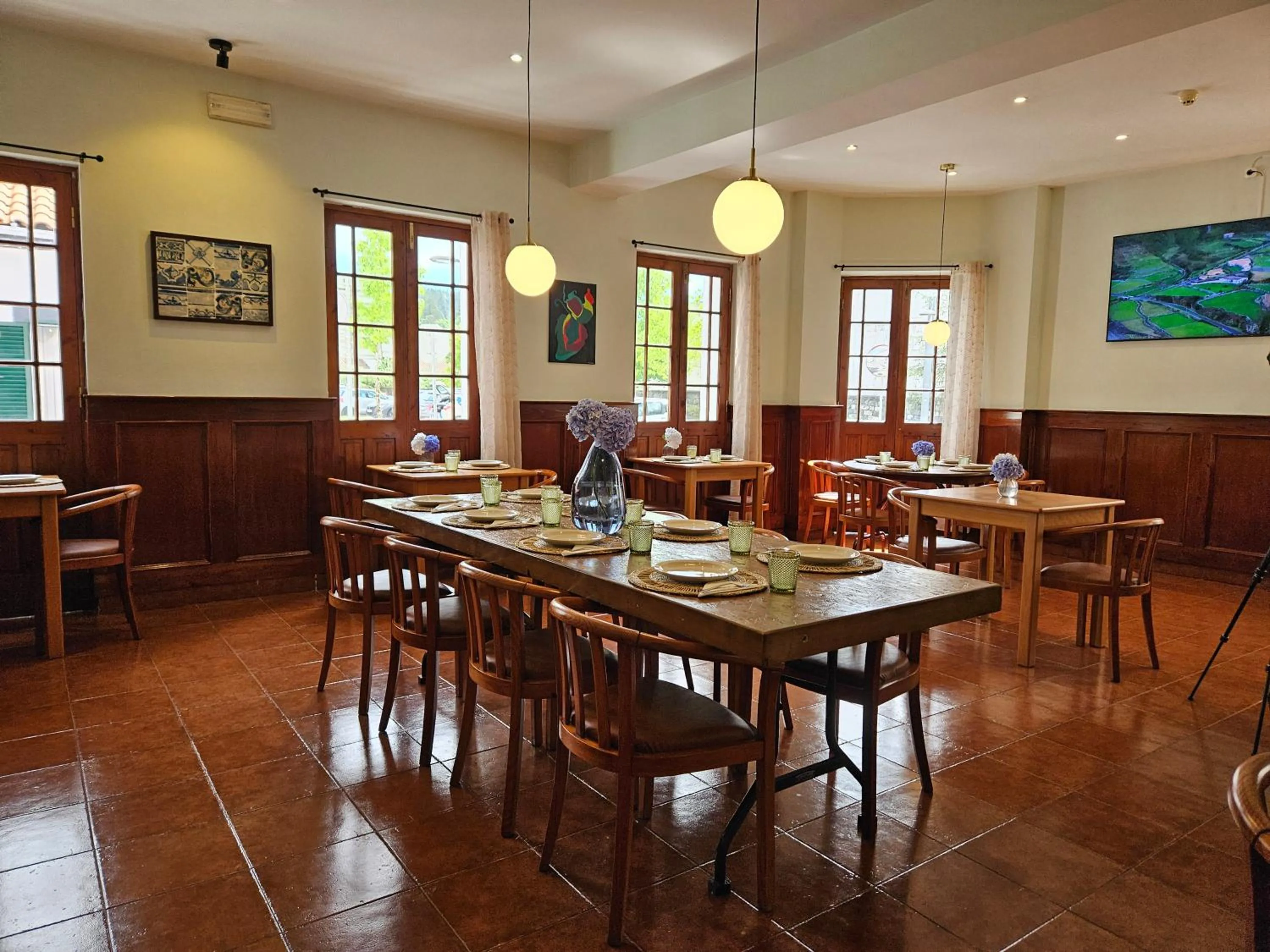 Restaurant/places to eat in Hotel Vale Verde