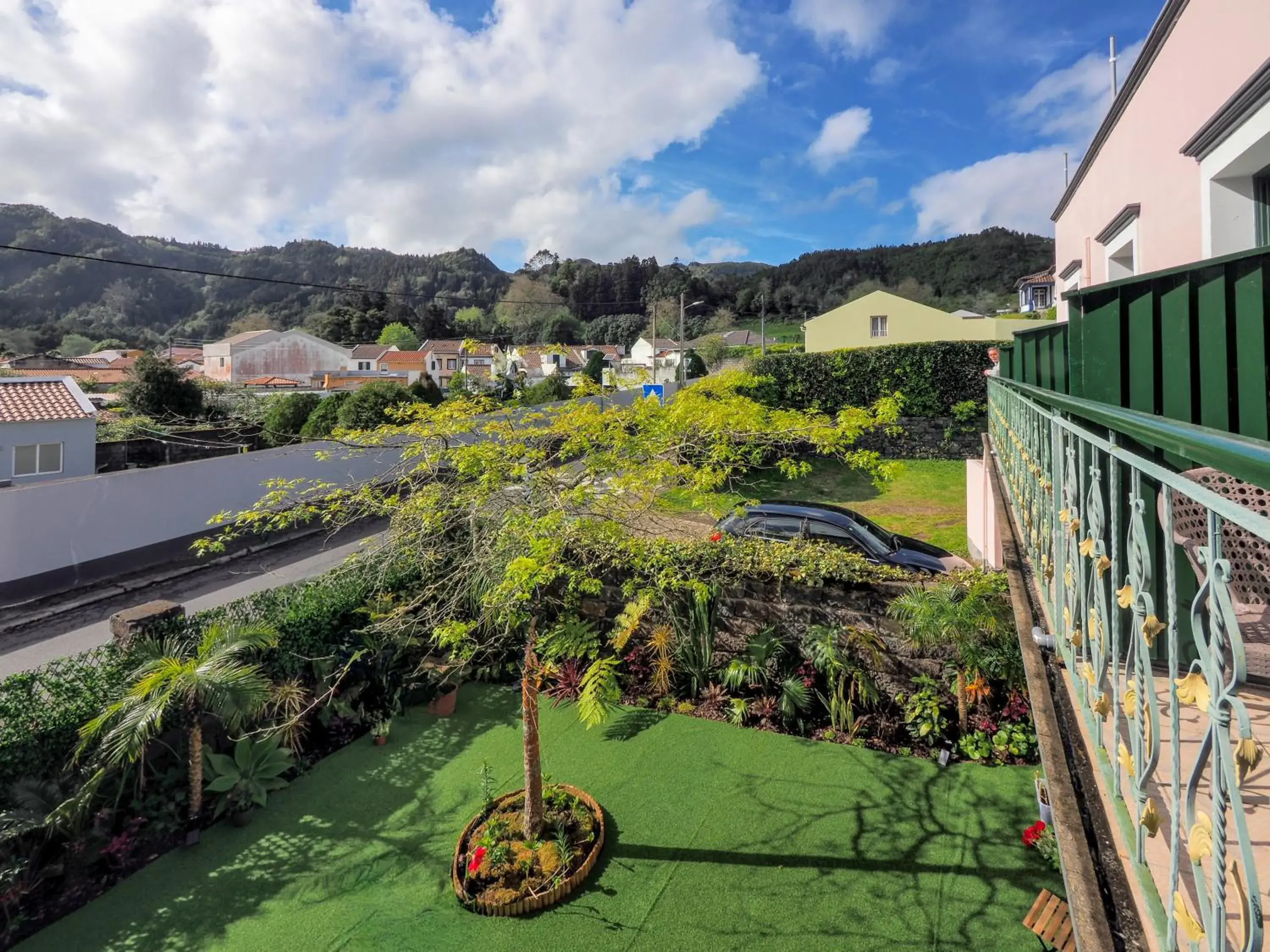 Garden view in Hotel Vale Verde Garden view in Hotel Vale Verde