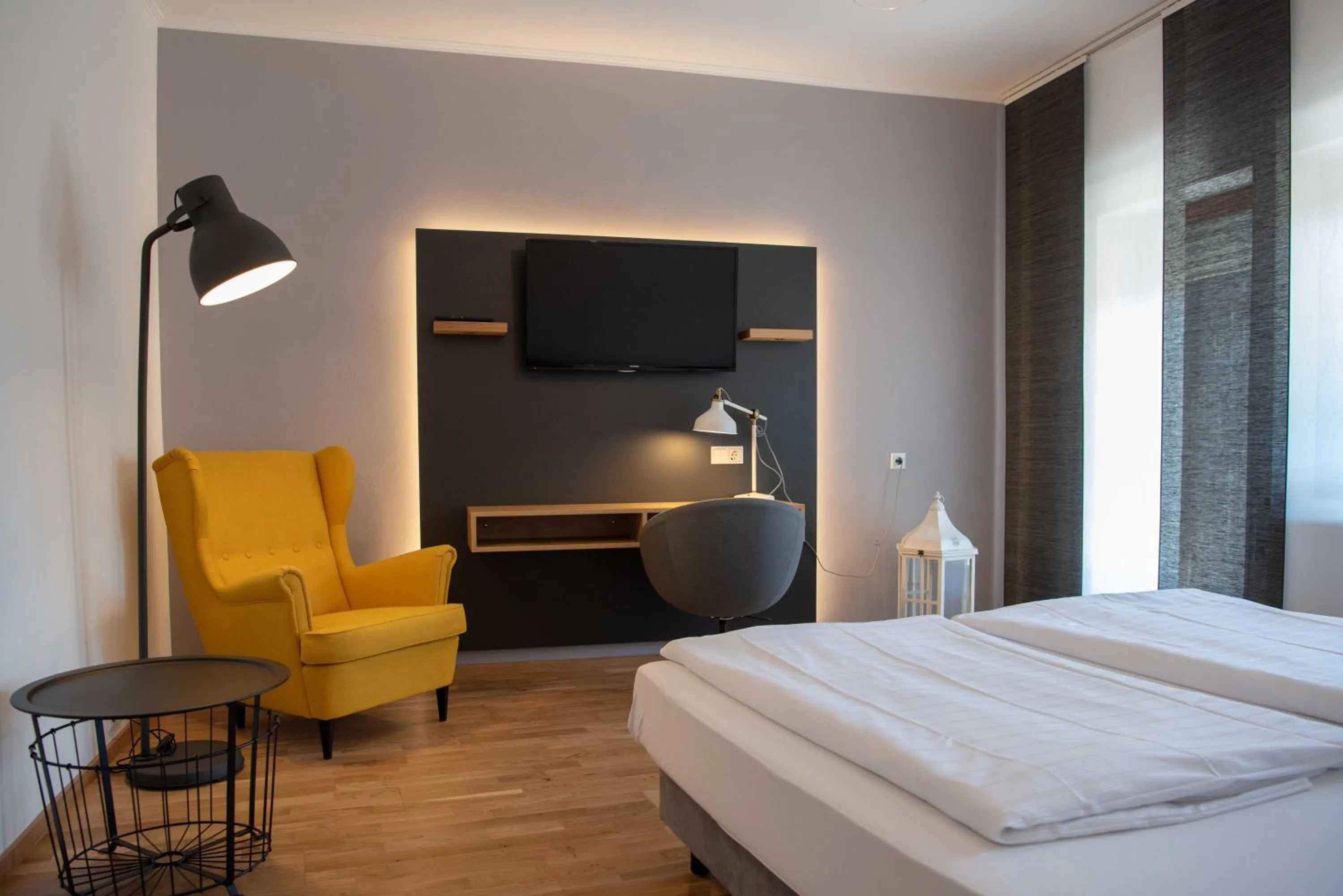 Photo of the whole room, Bed in Wein Erlebnis Hotel Maimühle