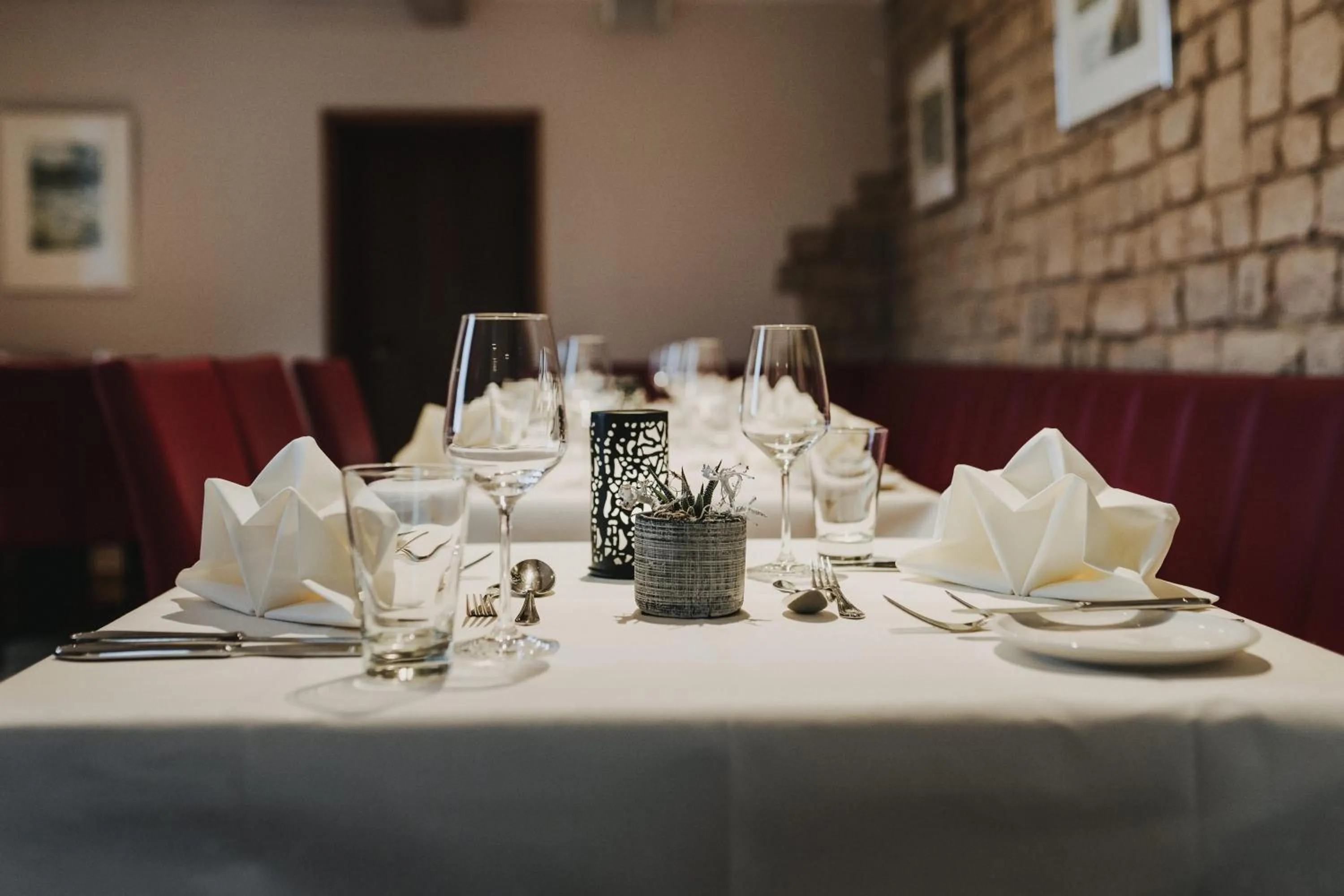 Restaurant/places to eat in Wein Erlebnis Hotel Maimühle