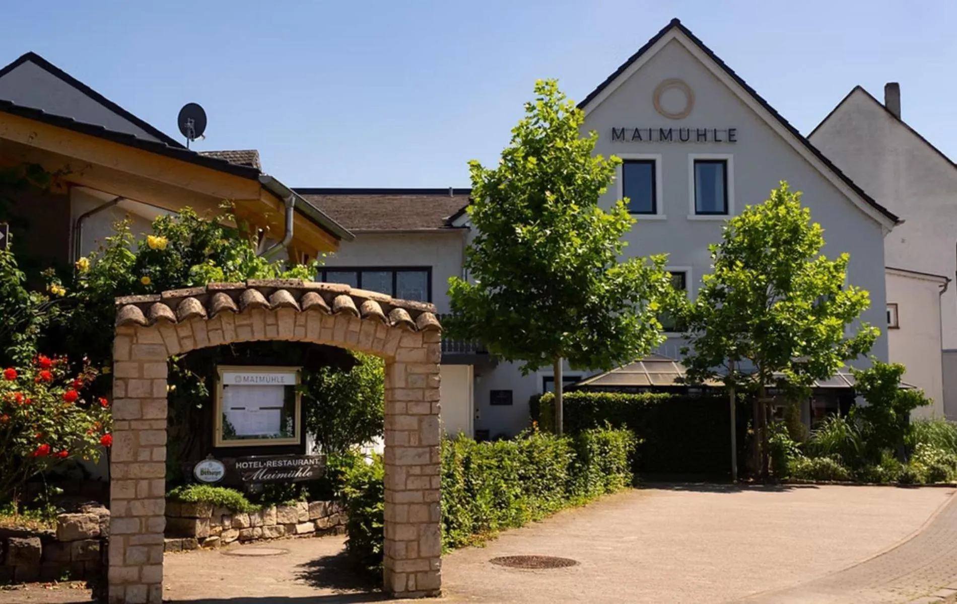 Property building in Wein Erlebnis Hotel Maimühle