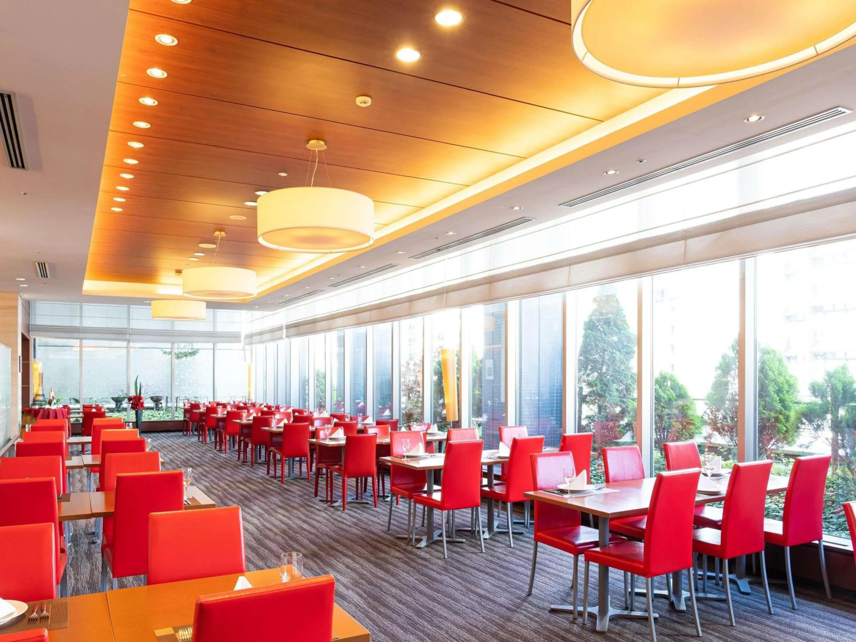 Restaurant/places to eat in Mercure Sapporo