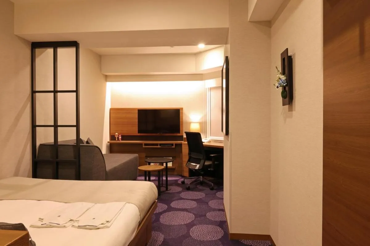 Photo of the whole room, Bed in Hotel Ryumeikan Tokyo