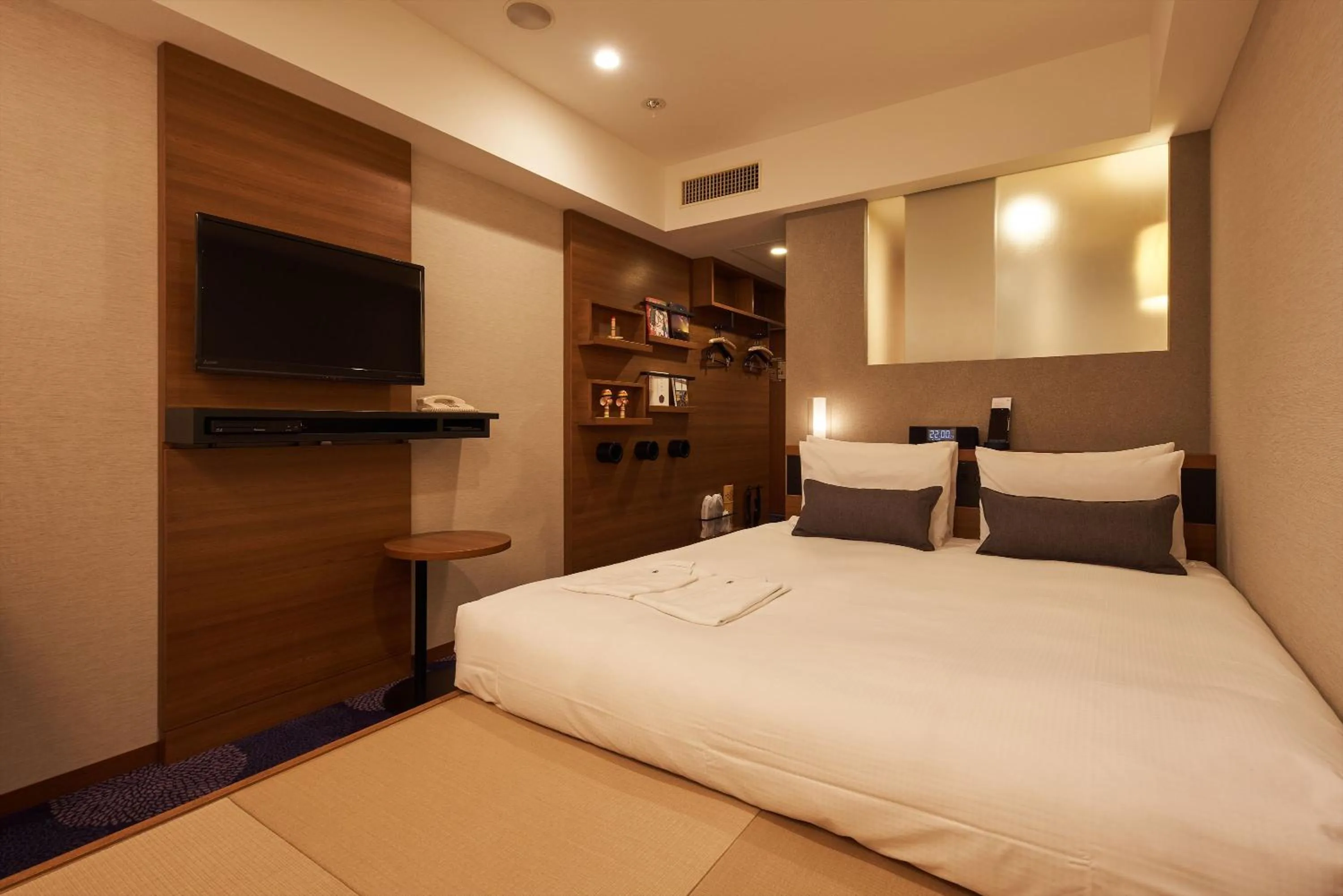 Bed in Hotel Ryumeikan Tokyo