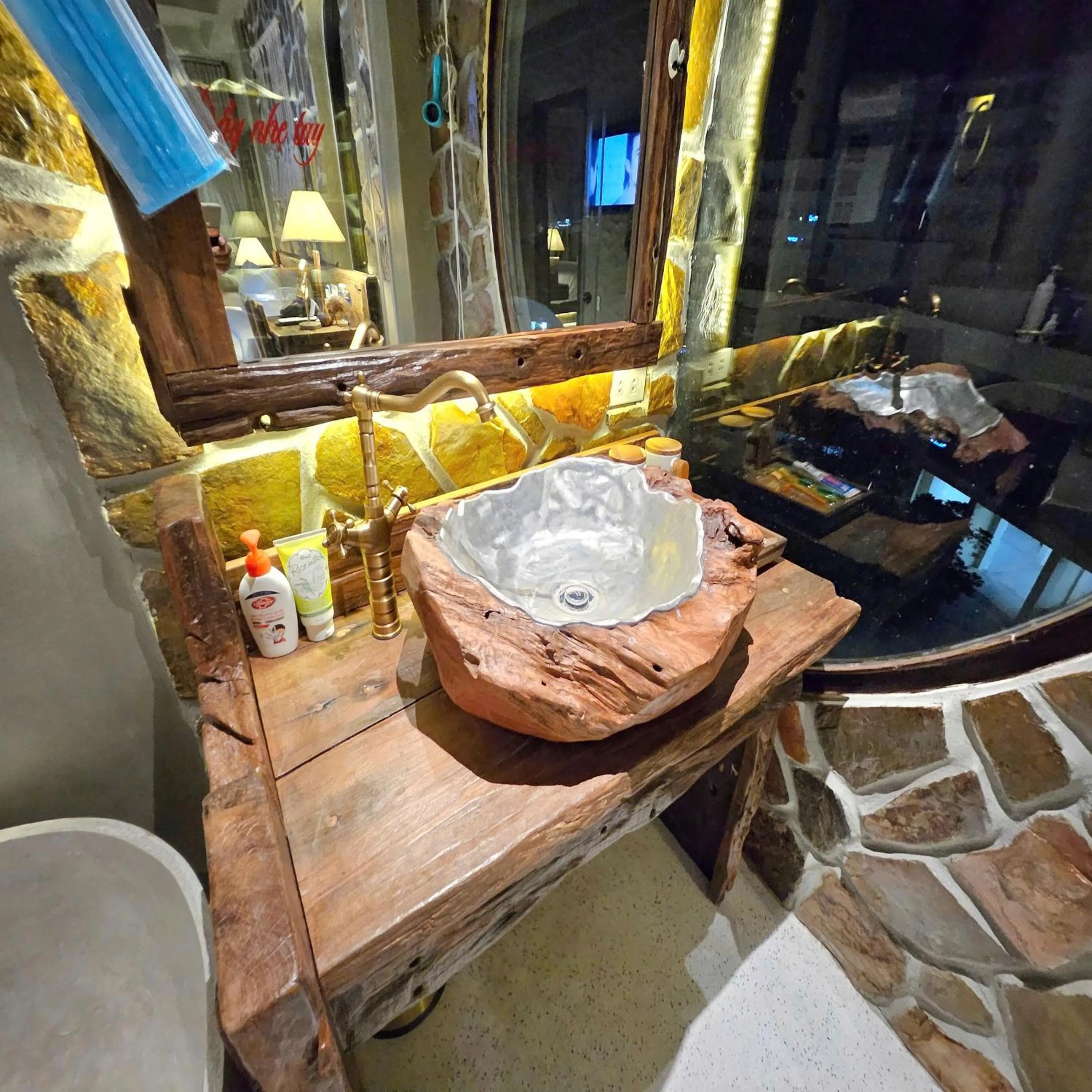 Seating area in Victory Hotel