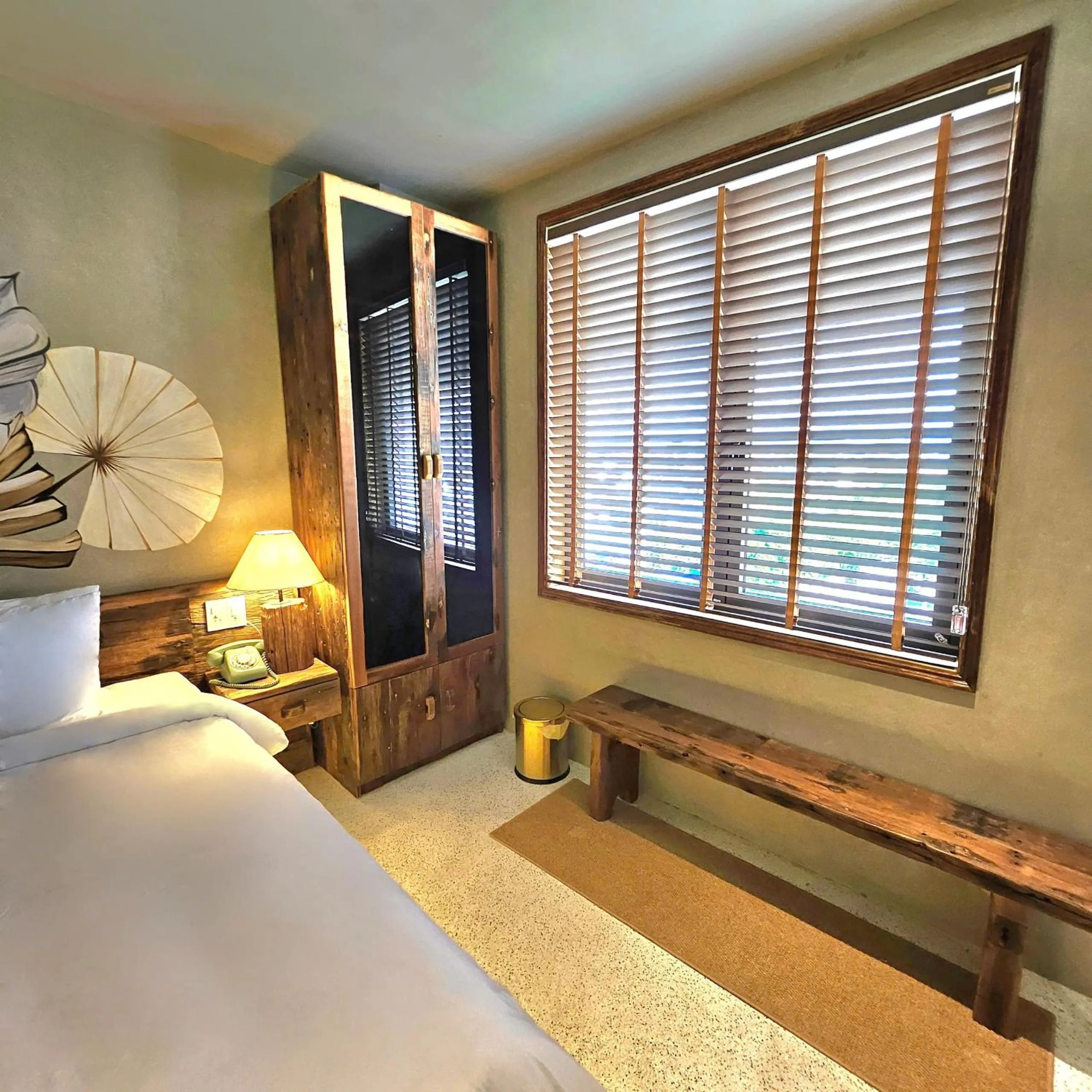 Bedroom, Bed in Victory Hotel