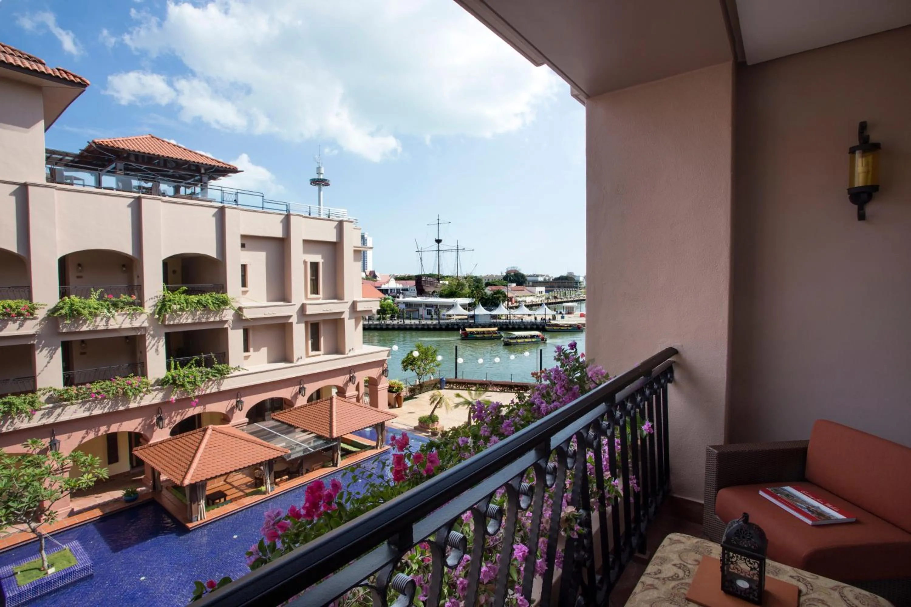 Garden view in Casa del Rio Melaka
