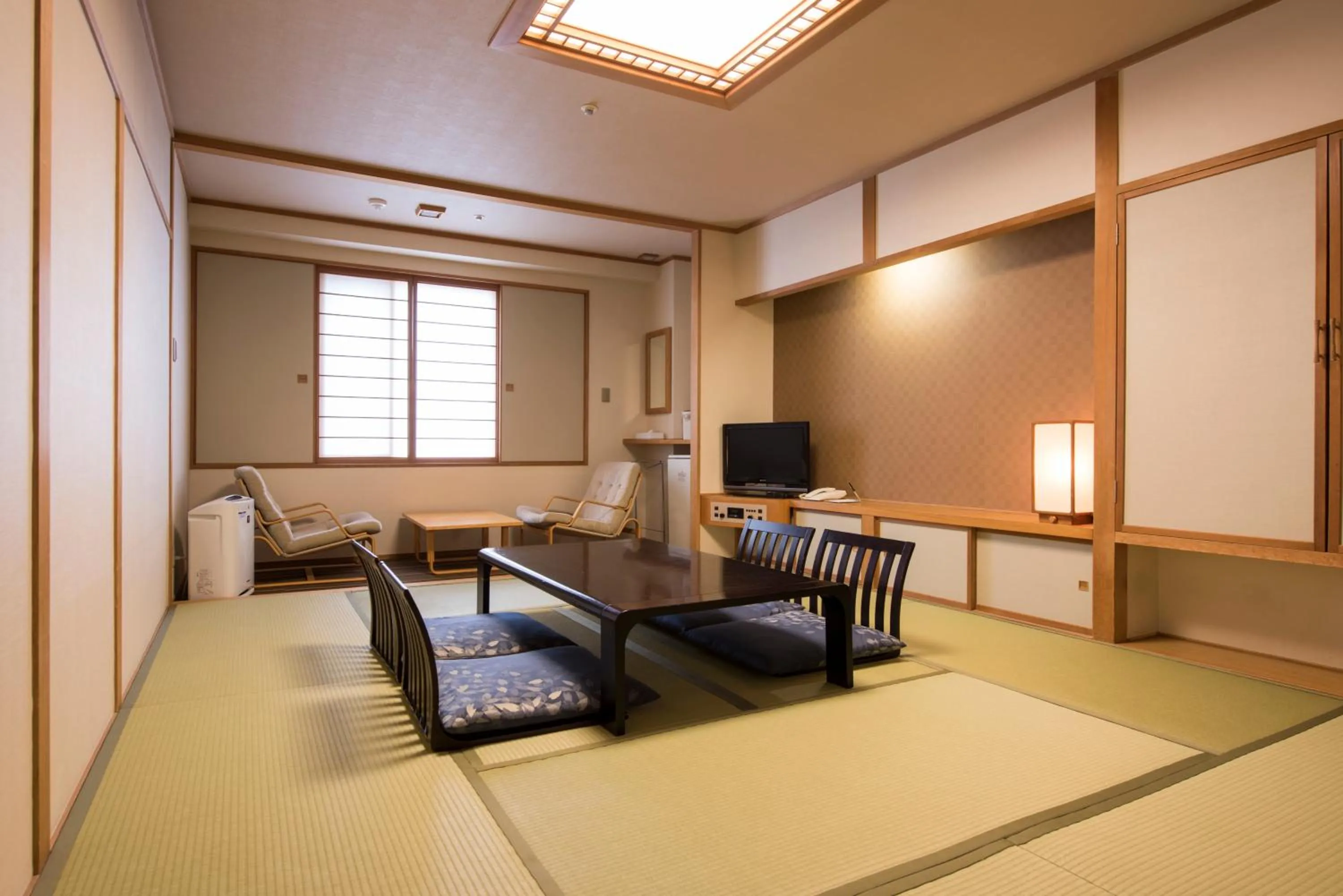 Japanese style Room for 4 people Non - Smoking in Rusutsu Resort Hotel & Convention