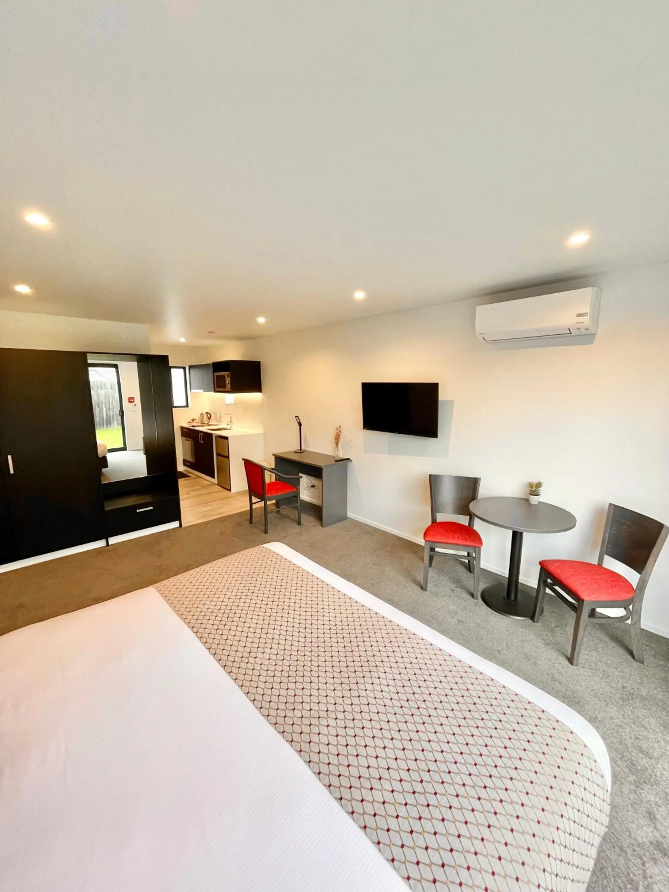 Bedroom in Carnmore Hagley Park