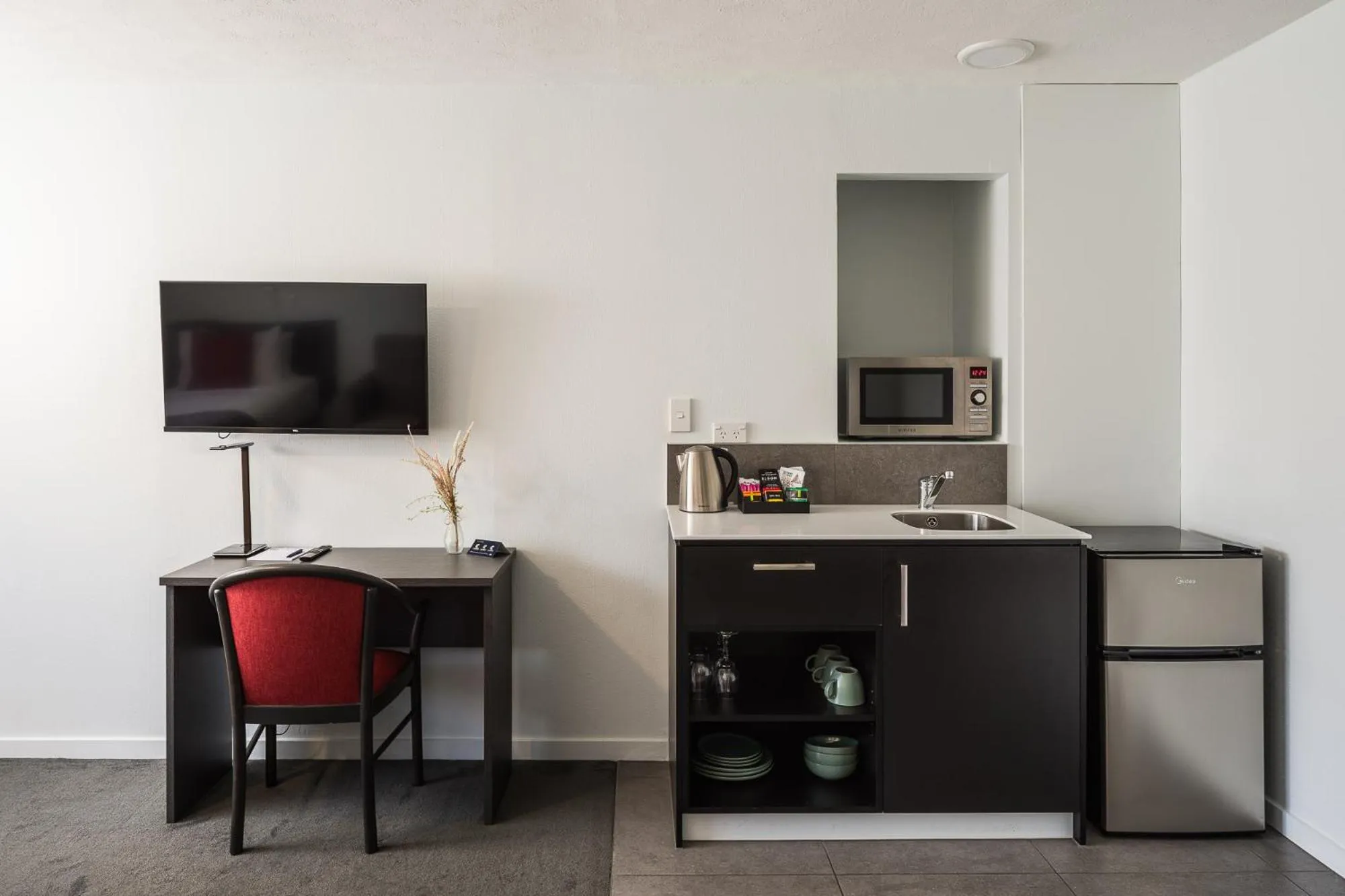 Kitchen or kitchenette in Carnmore Hagley Park