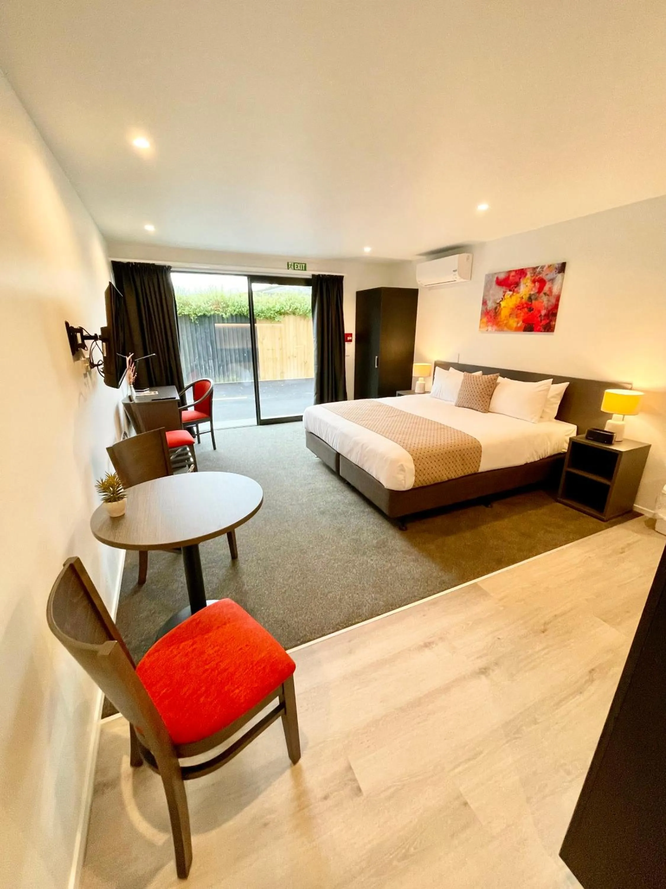 Bedroom, Bed in Carnmore Hagley Park