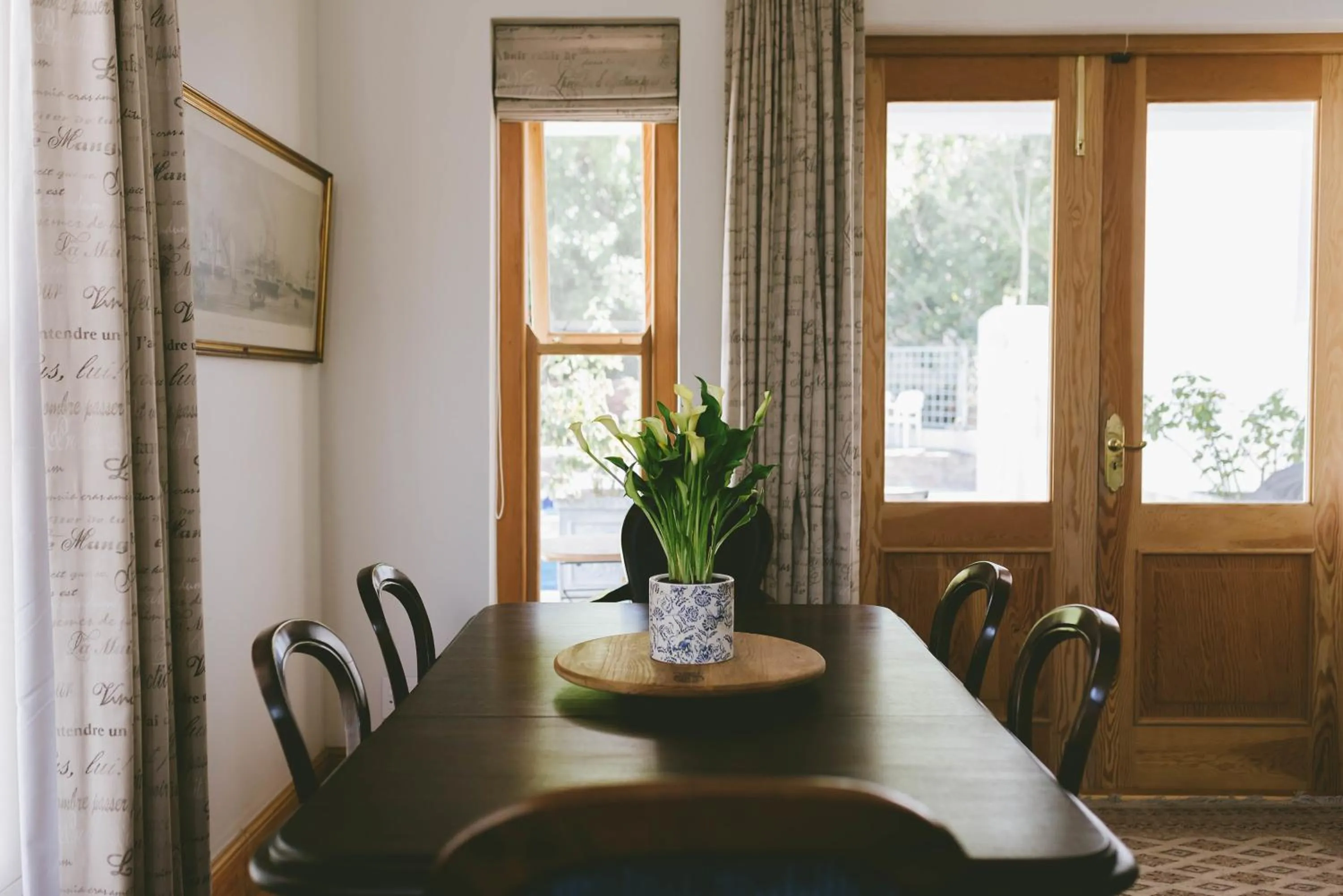 Communal lounge/ TV room in The Victorian Goose