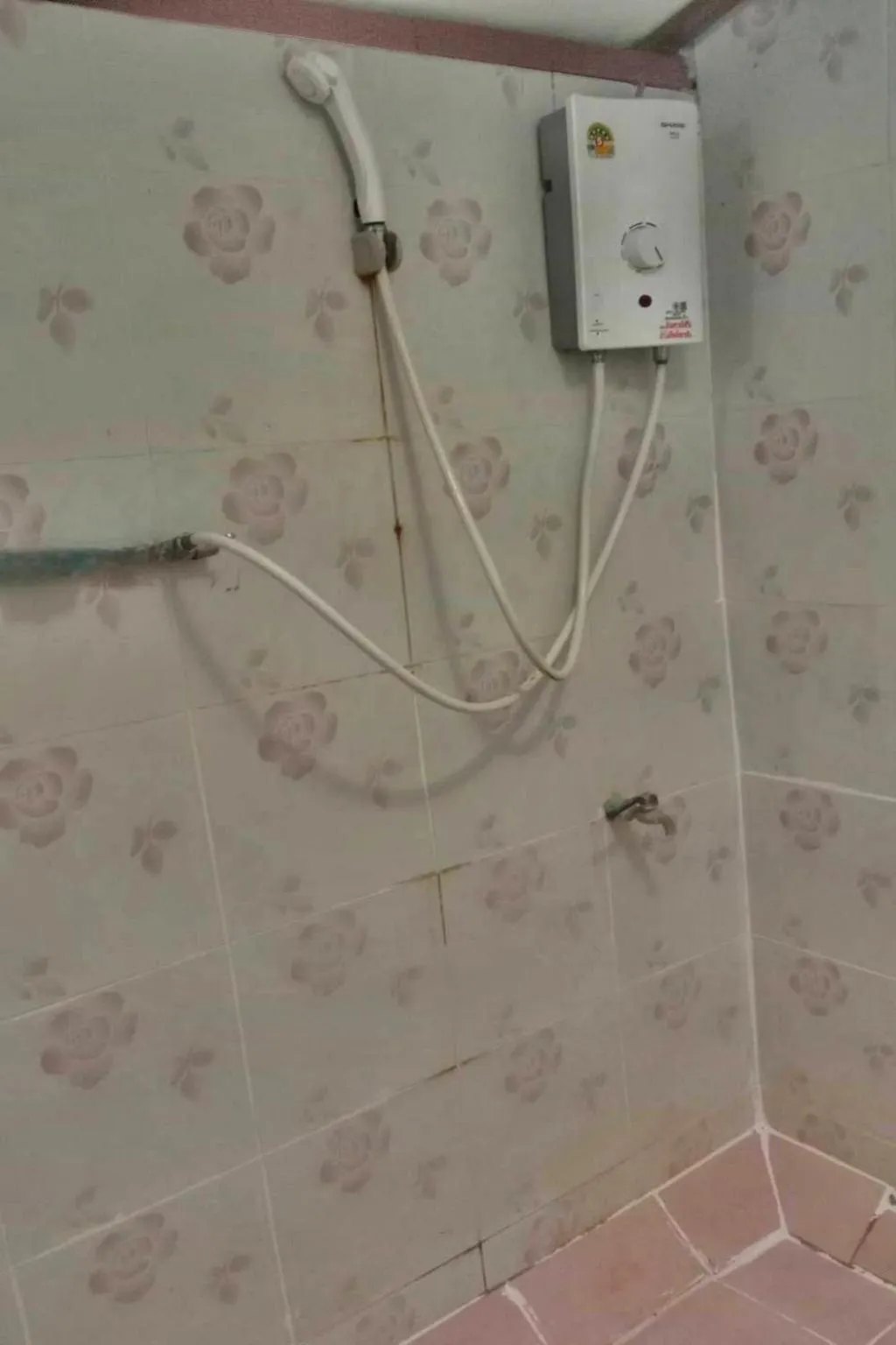 Toilet in Phi Phi Green Hill Resort