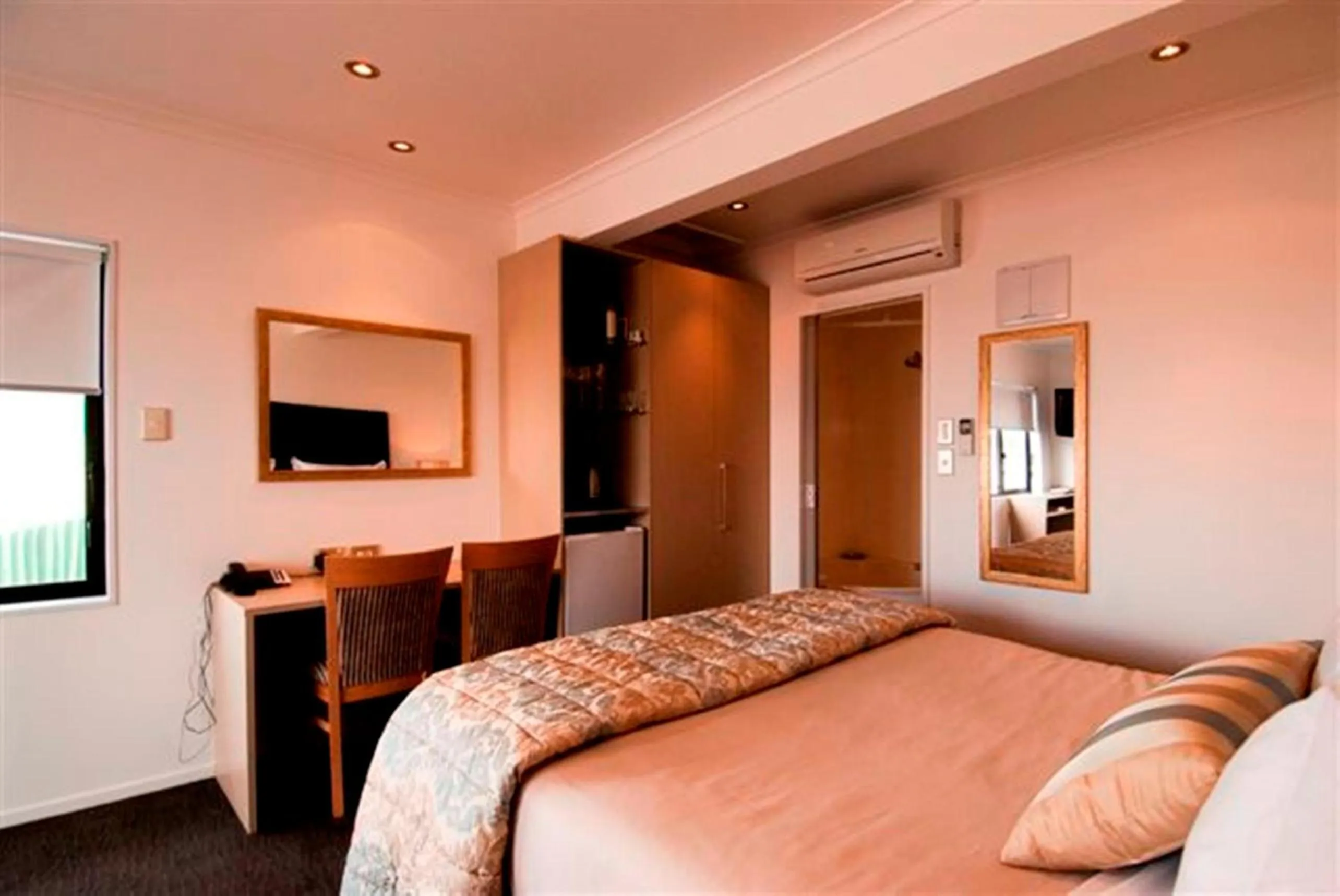 Bed in Marineland Beachfront Accommodation