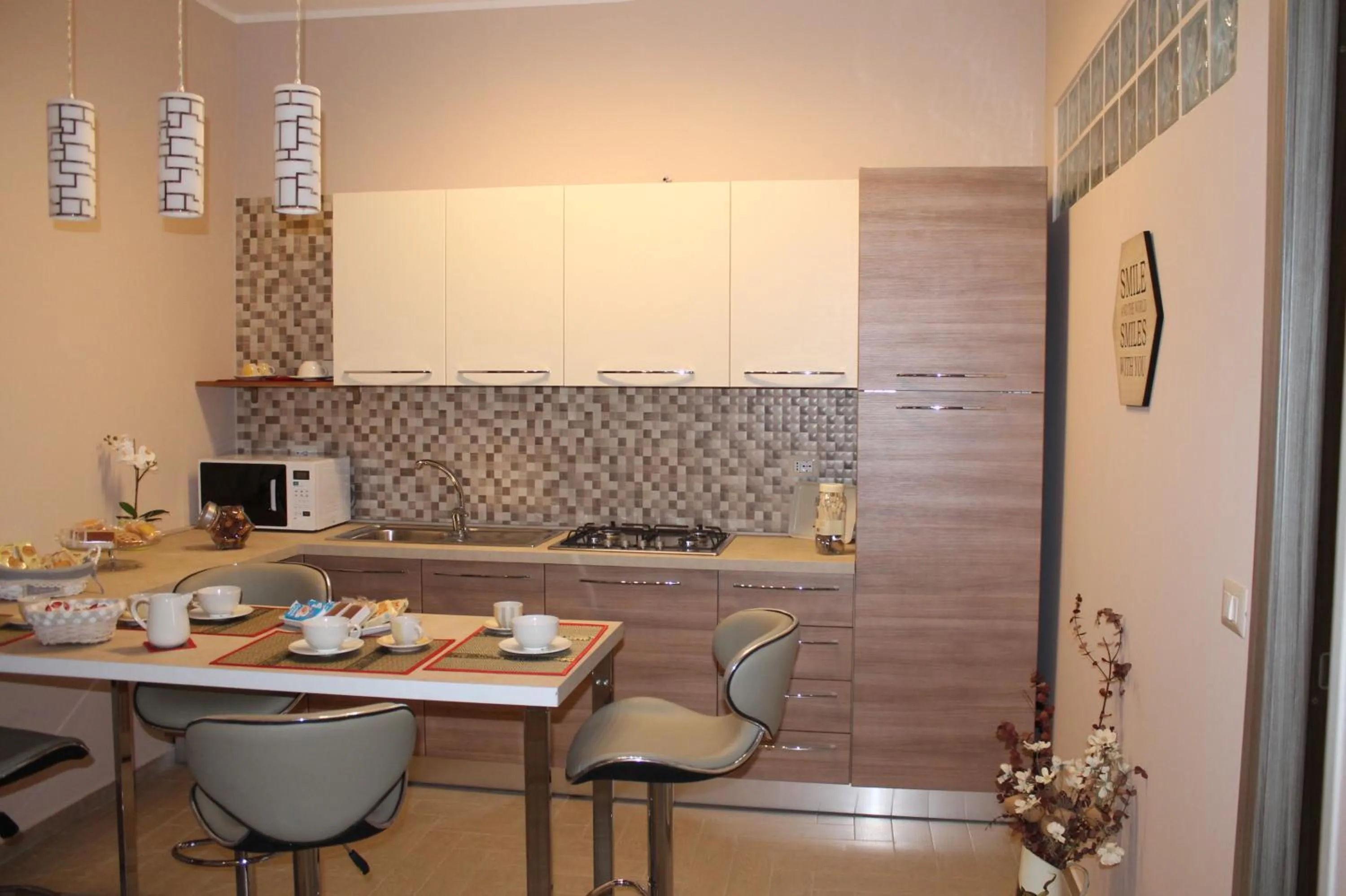 Communal kitchen in B&B Around the World