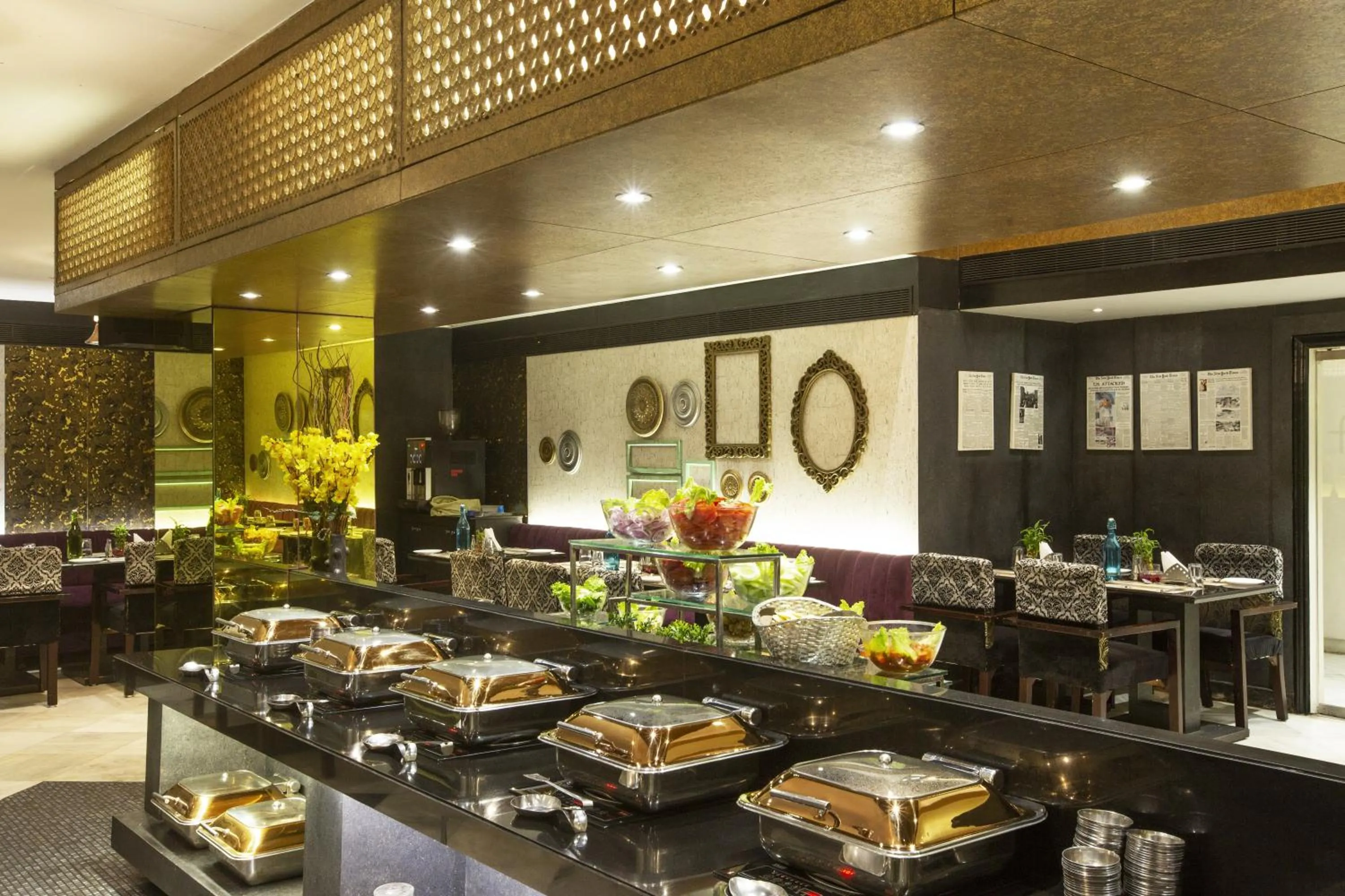 Restaurant/places to eat in Vesta Maurya Palace