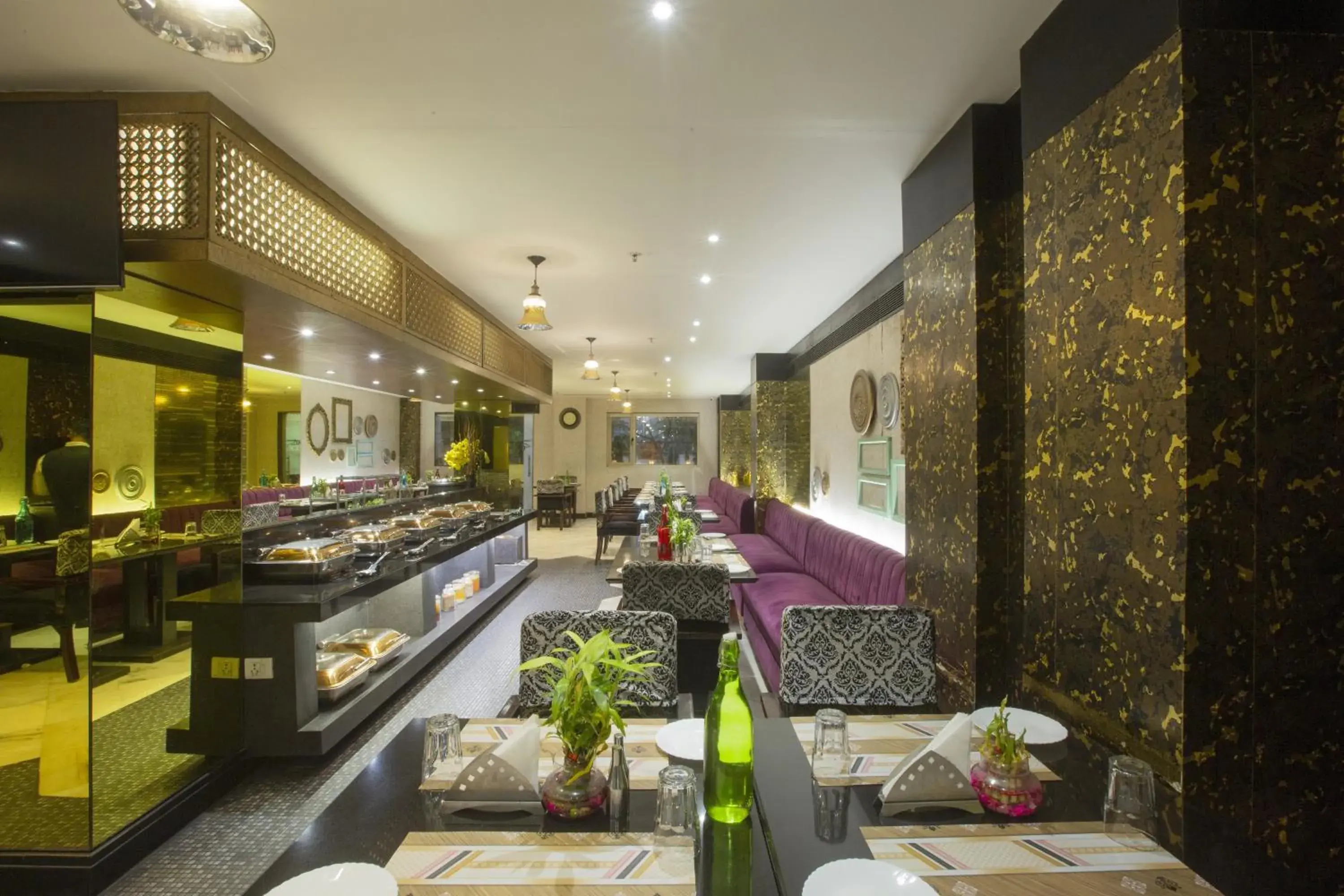 Restaurant/places to eat in Vesta Maurya Palace Restaurant/places to eat in Vesta Maurya Palace