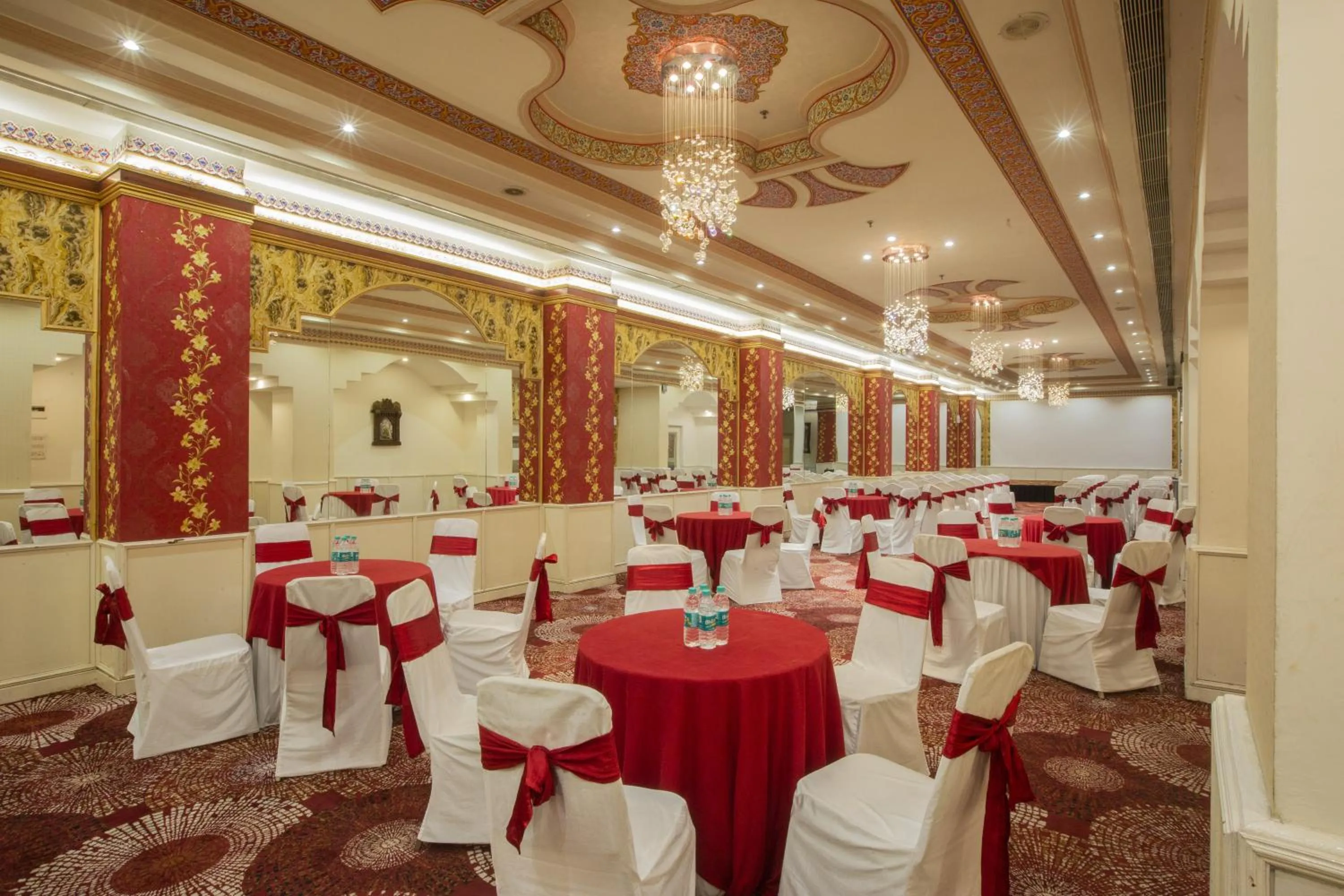 Banquet/Function facilities in Vesta Maurya Palace