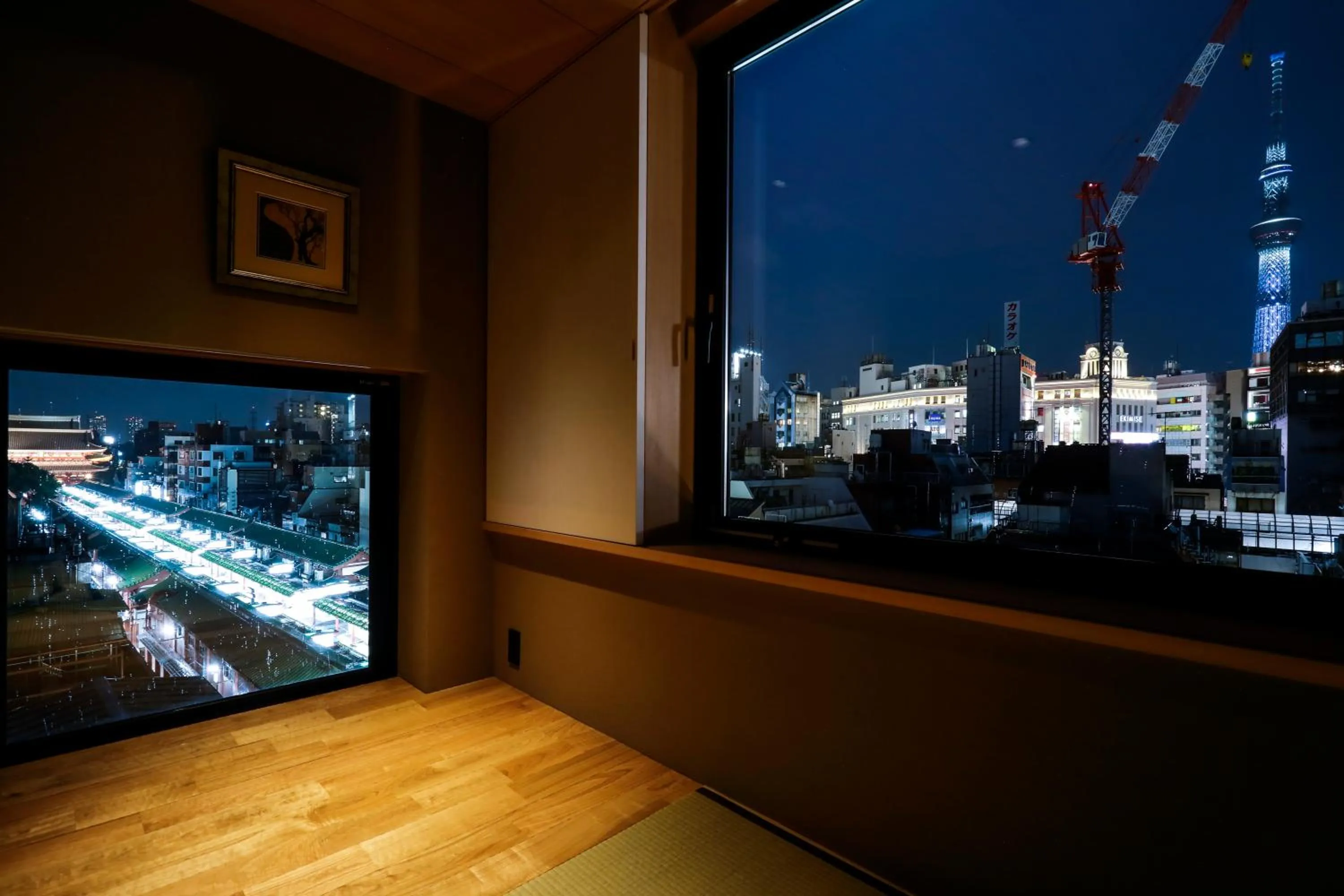 Nearby landmark in Kaminarimon Ryokan