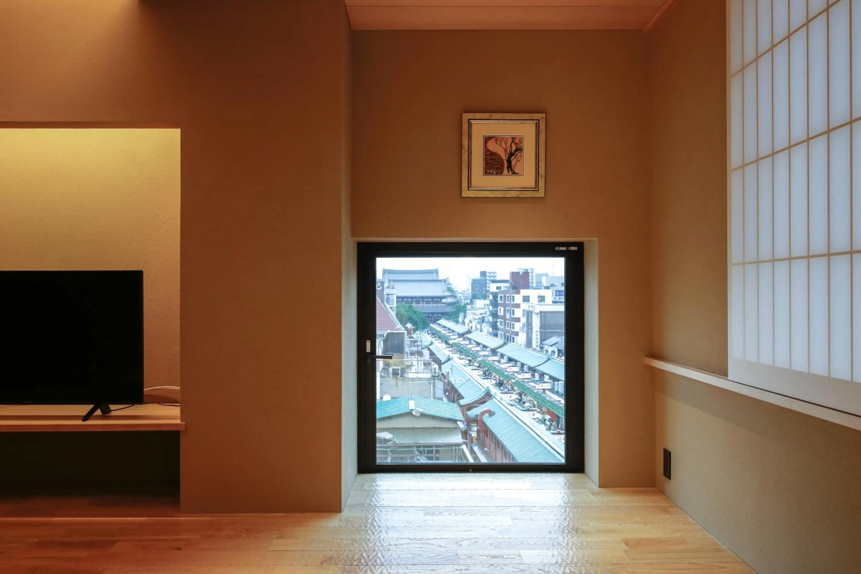 TV and multimedia in Kaminarimon Ryokan