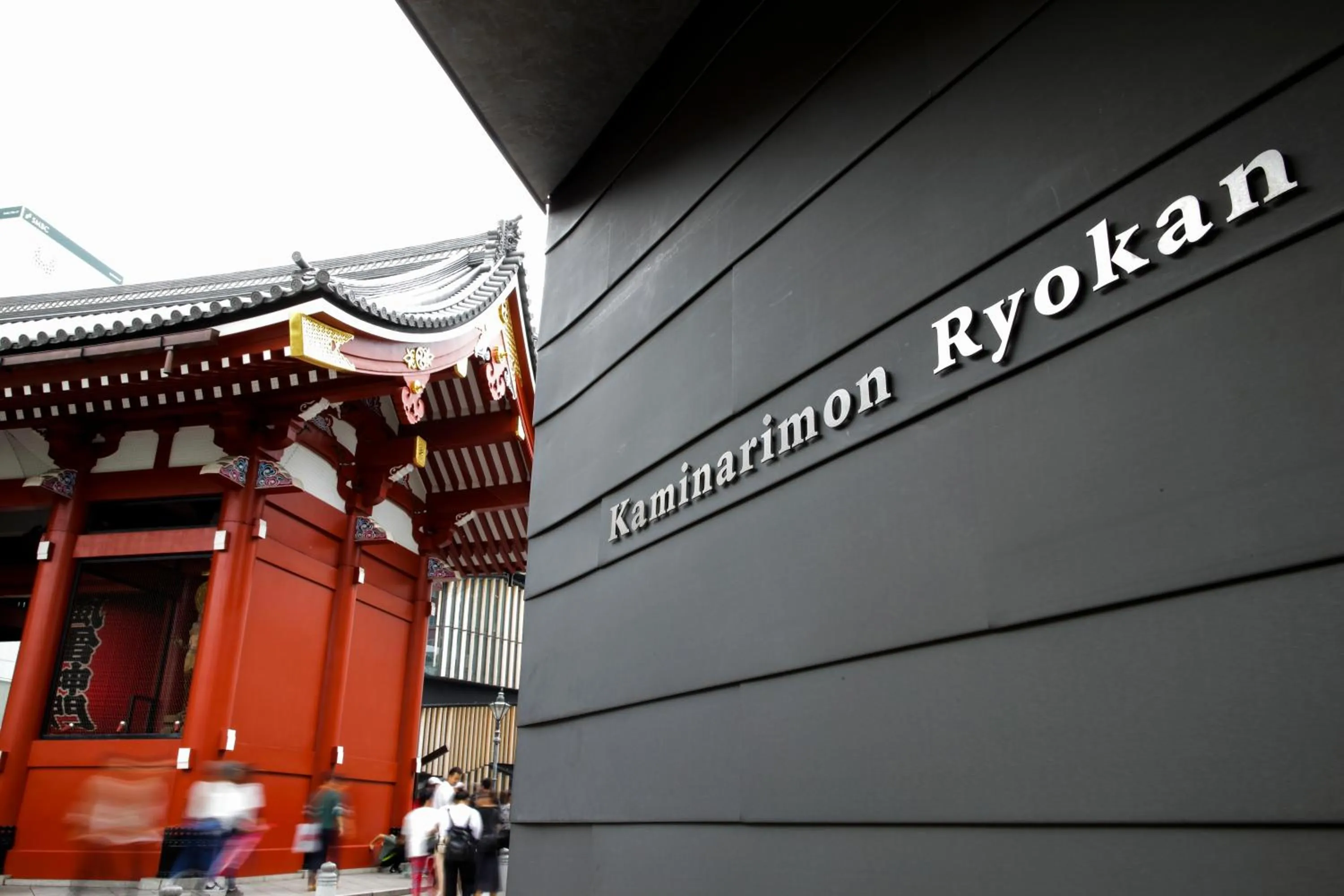 Property building in Kaminarimon Ryokan