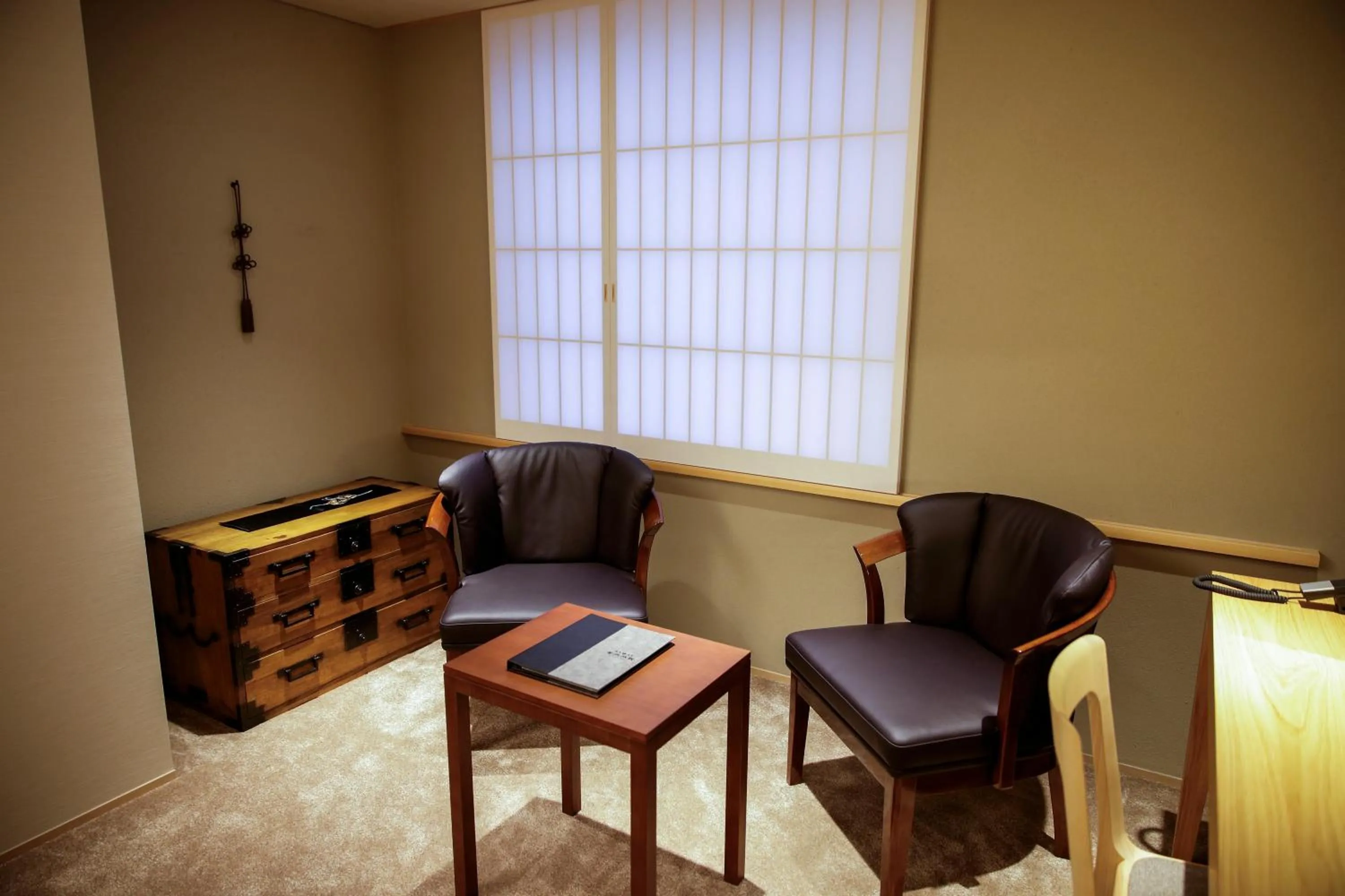Seating area in Kaminarimon Ryokan