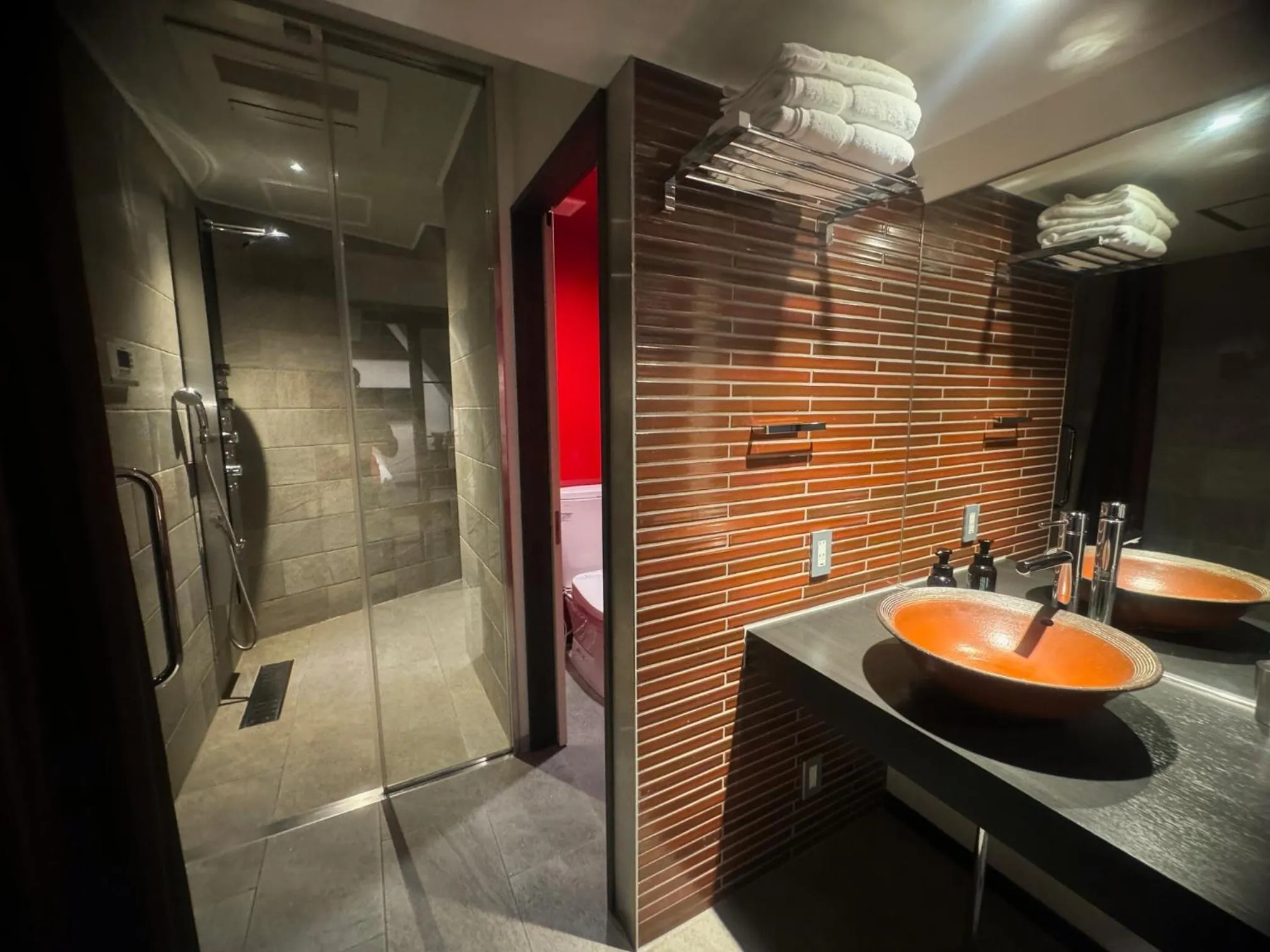 Shower in EN Hotel Shibuya