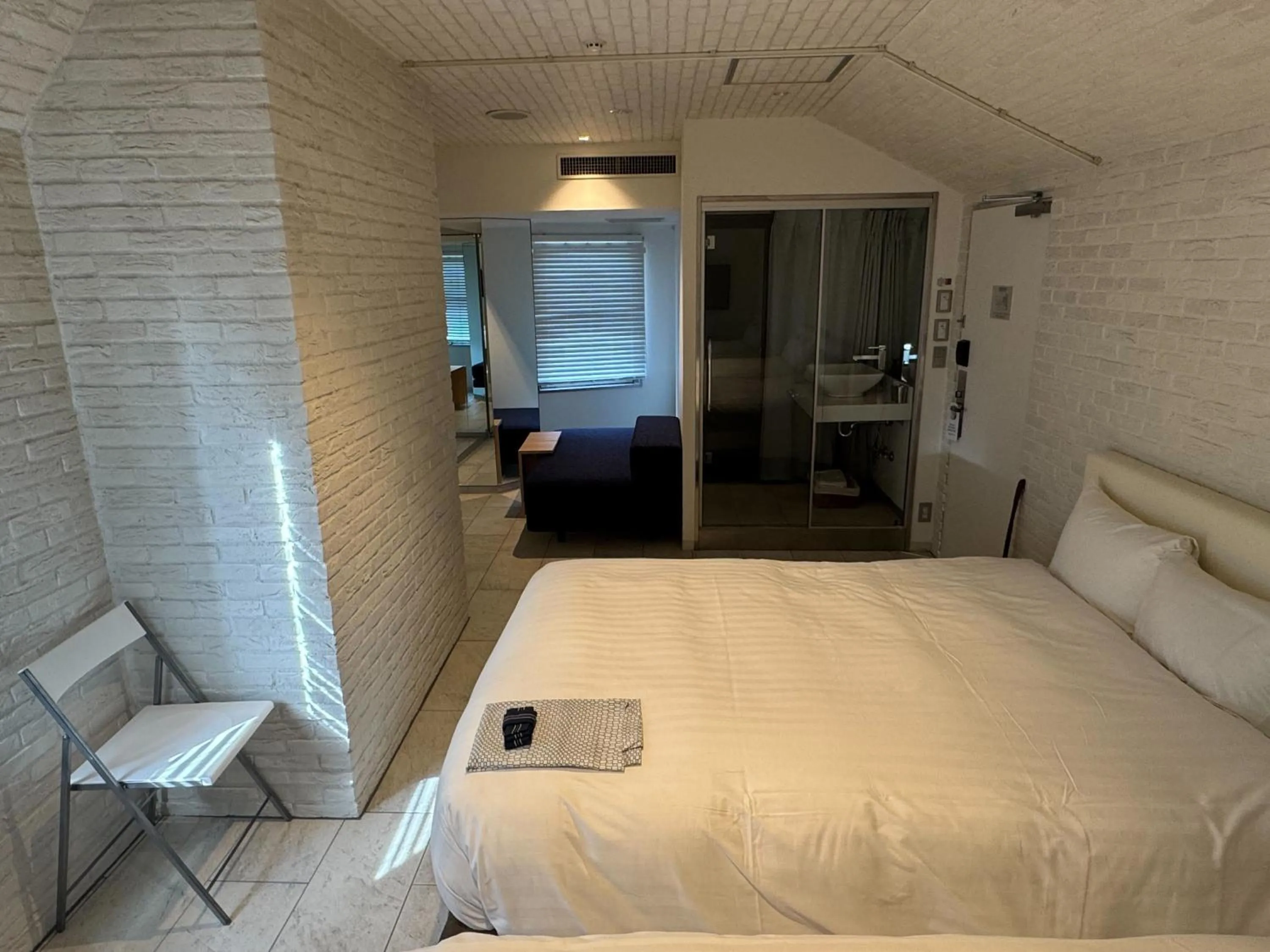 Bed in EN Hotel Shibuya