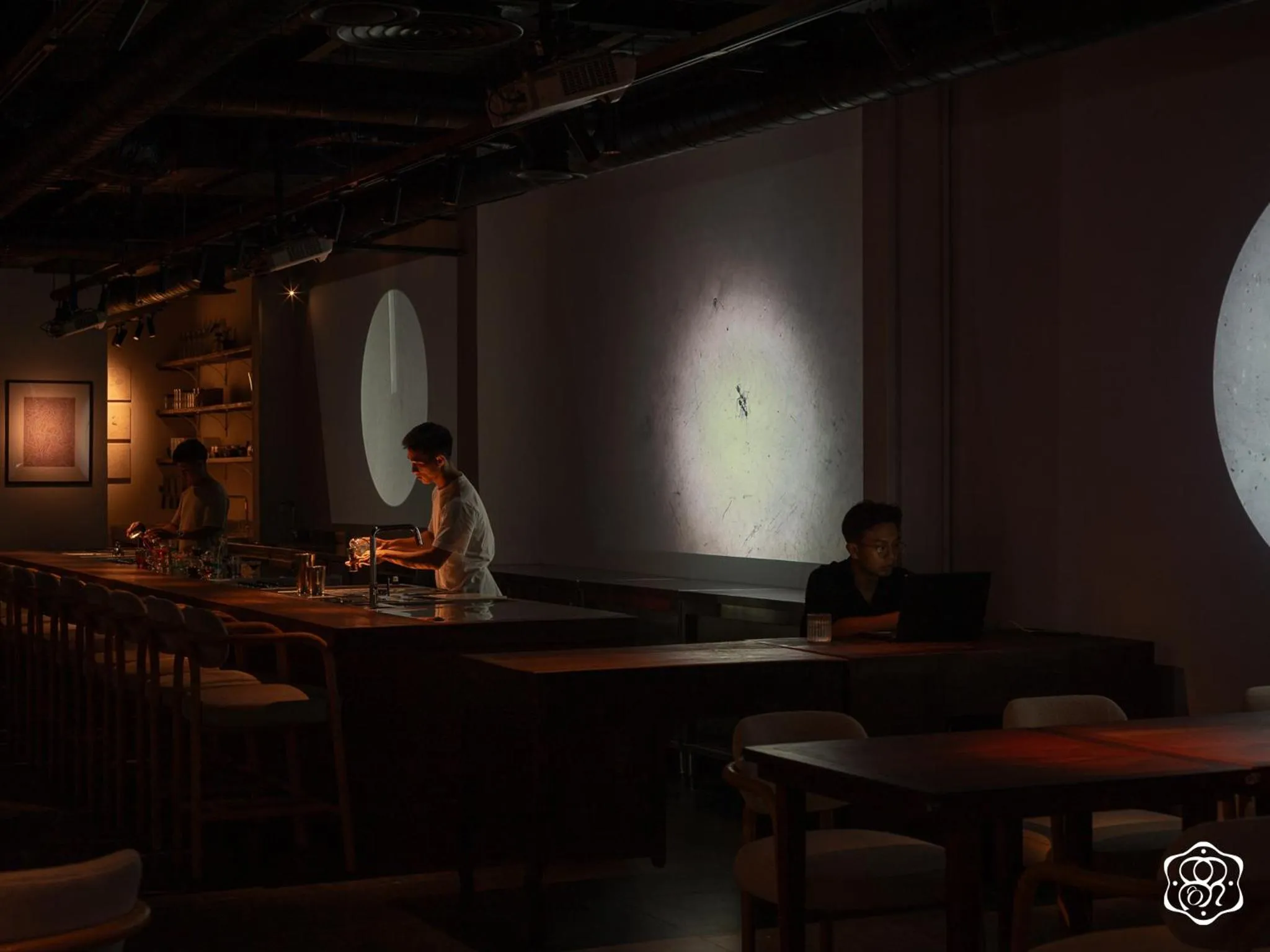 Restaurant/places to eat in Amanaki Saigon Boutique Hotel