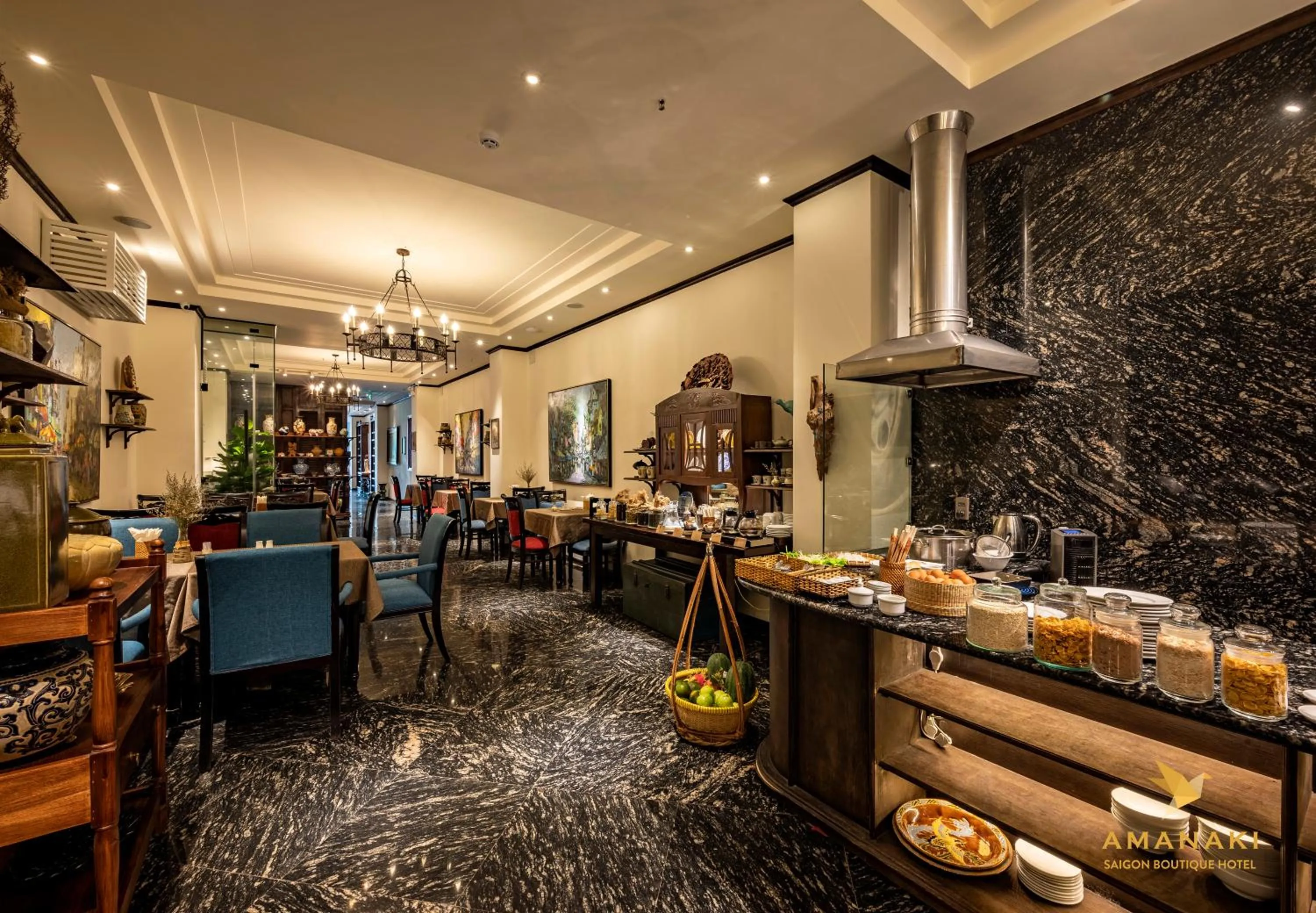 Restaurant/places to eat in Amanaki Saigon Boutique Hotel