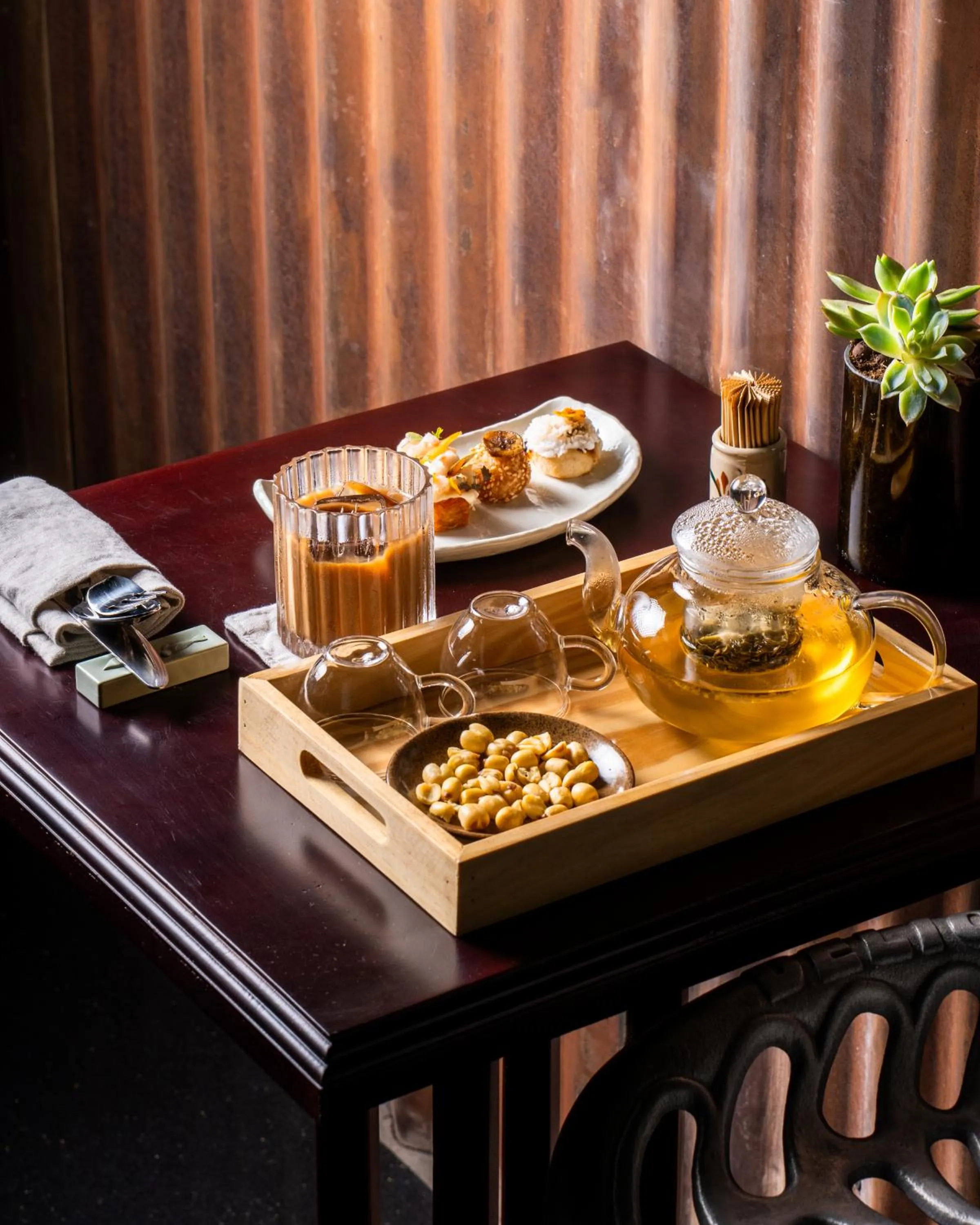 Restaurant/places to eat in Amanaki Saigon Boutique Hotel