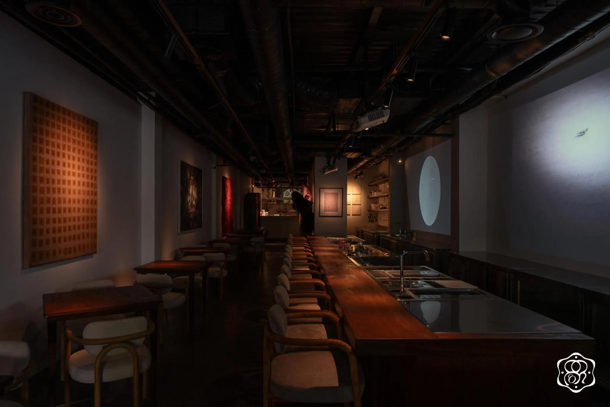 Restaurant/places to eat in Amanaki Saigon Boutique Hotel