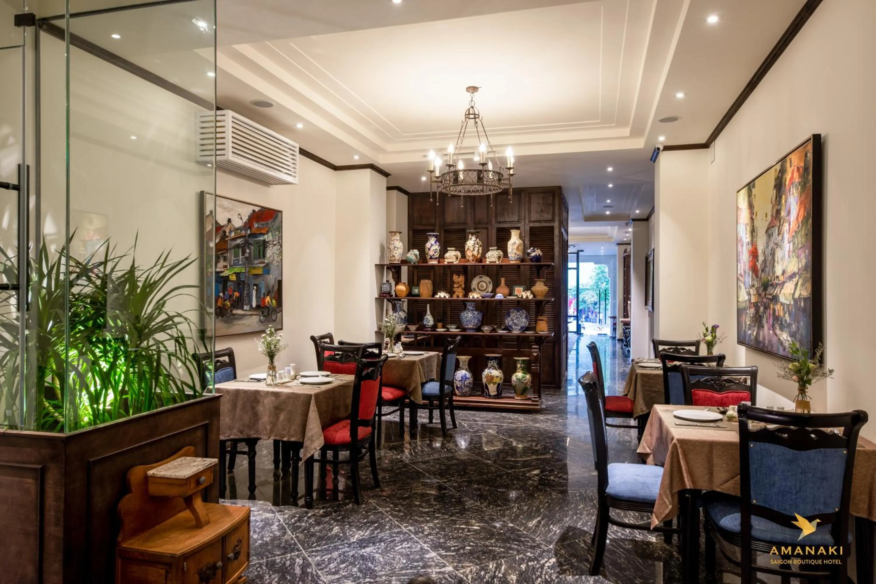 Restaurant/places to eat in Amanaki Saigon Boutique Hotel