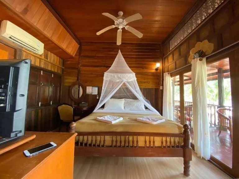 Koh Talu Island Resort