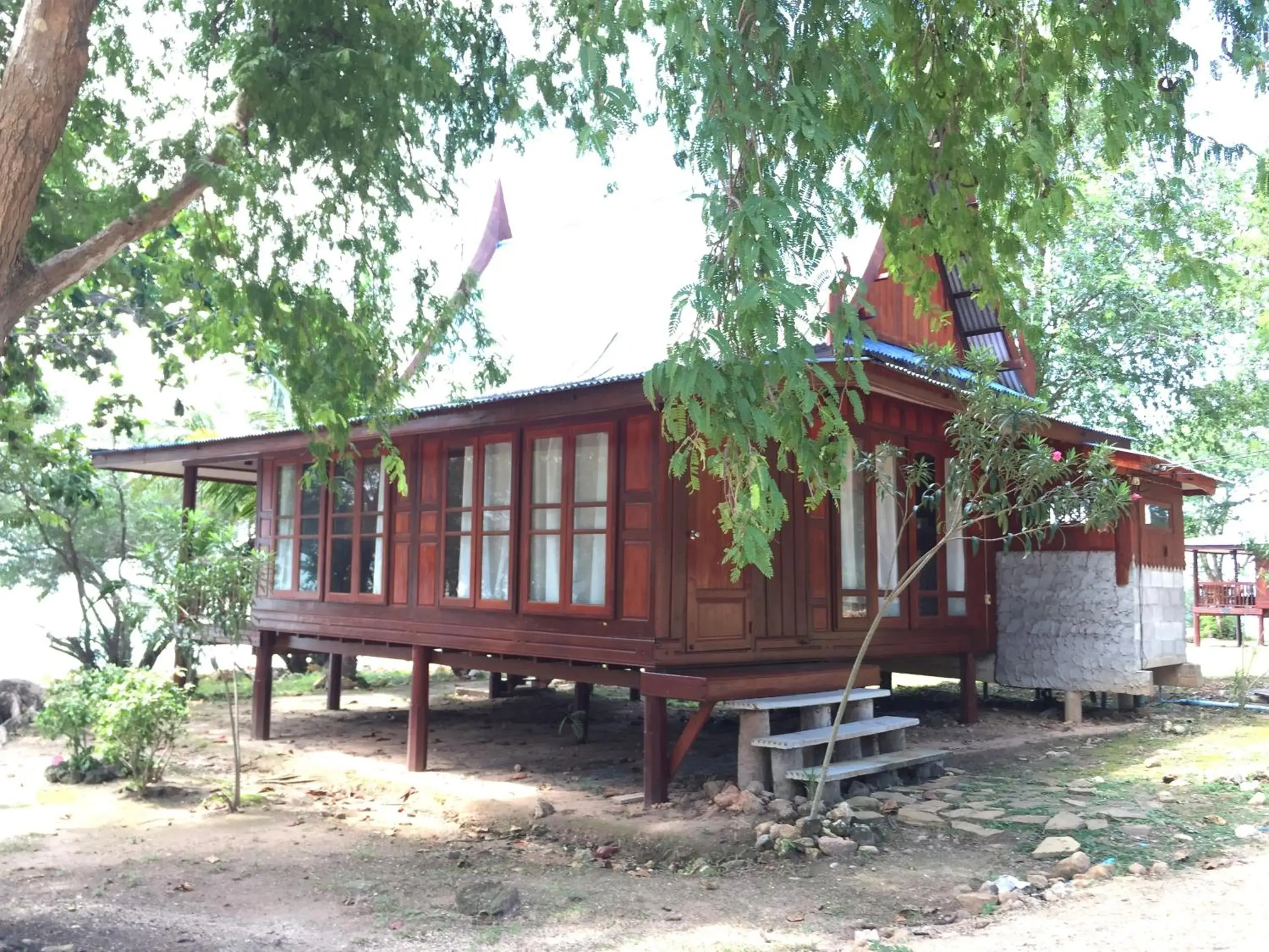 Property building in Koh Talu Island Resort Property building in Koh Talu Island Resort