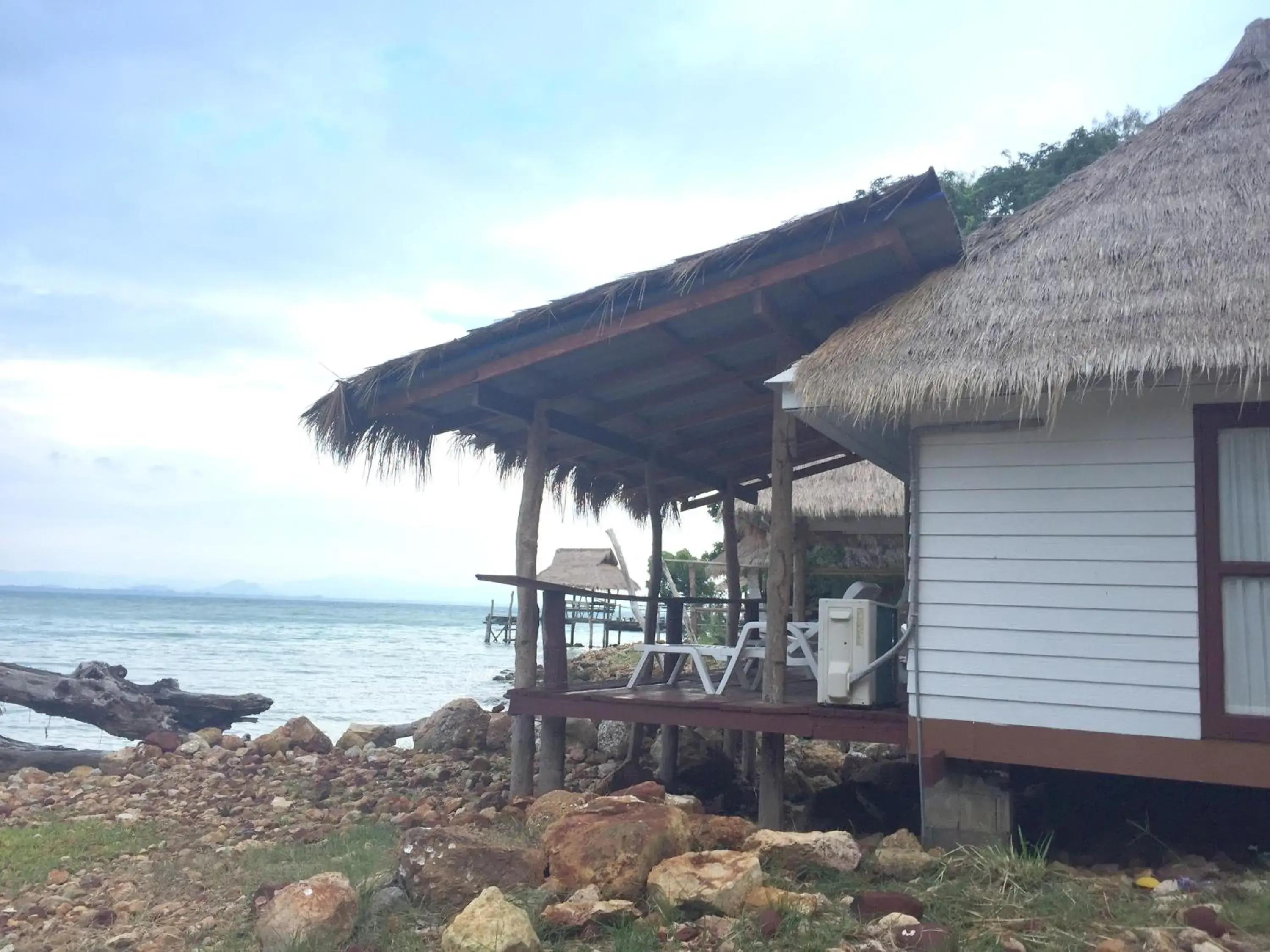Property building in Koh Talu Island Resort Property building in Koh Talu Island Resort