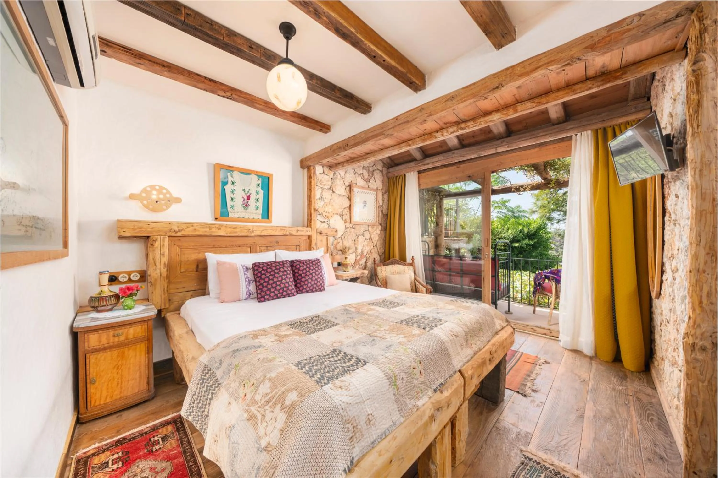 Photo of the whole room in Fidanka Hotel