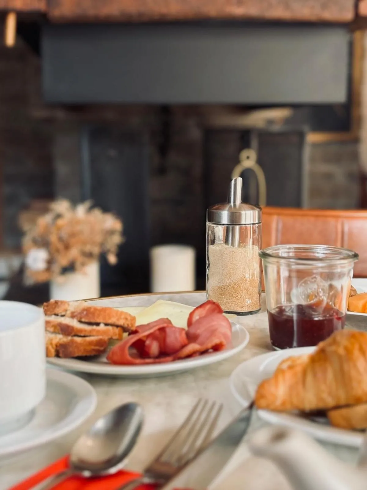 Breakfast in Hôtel Les Arches