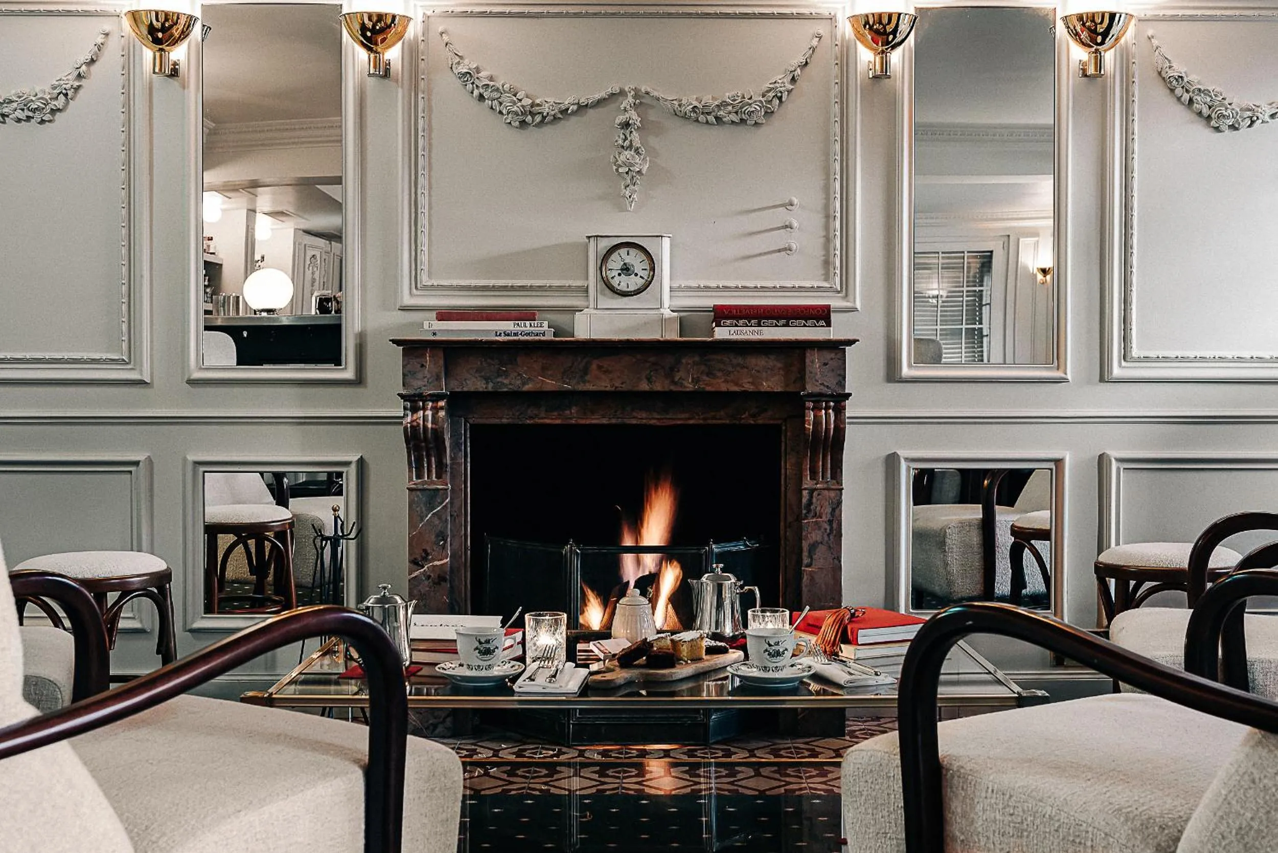 Lounge or bar in Experimental Chalet