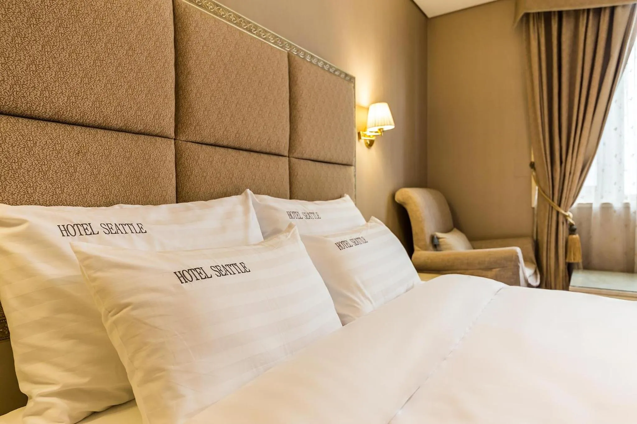 Bed in Incheon Airport Hotel Seattle