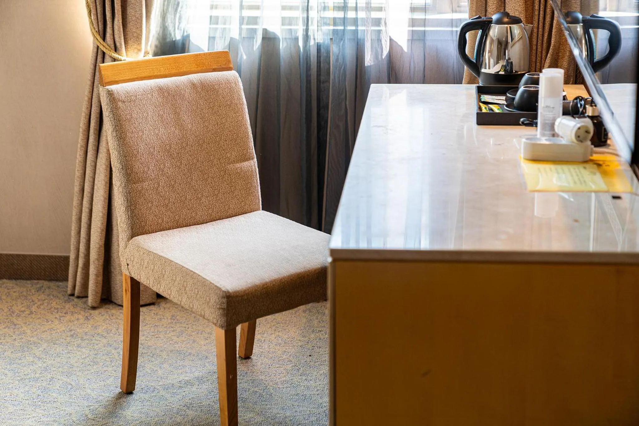 Seating area in Incheon Airport Hotel Seattle