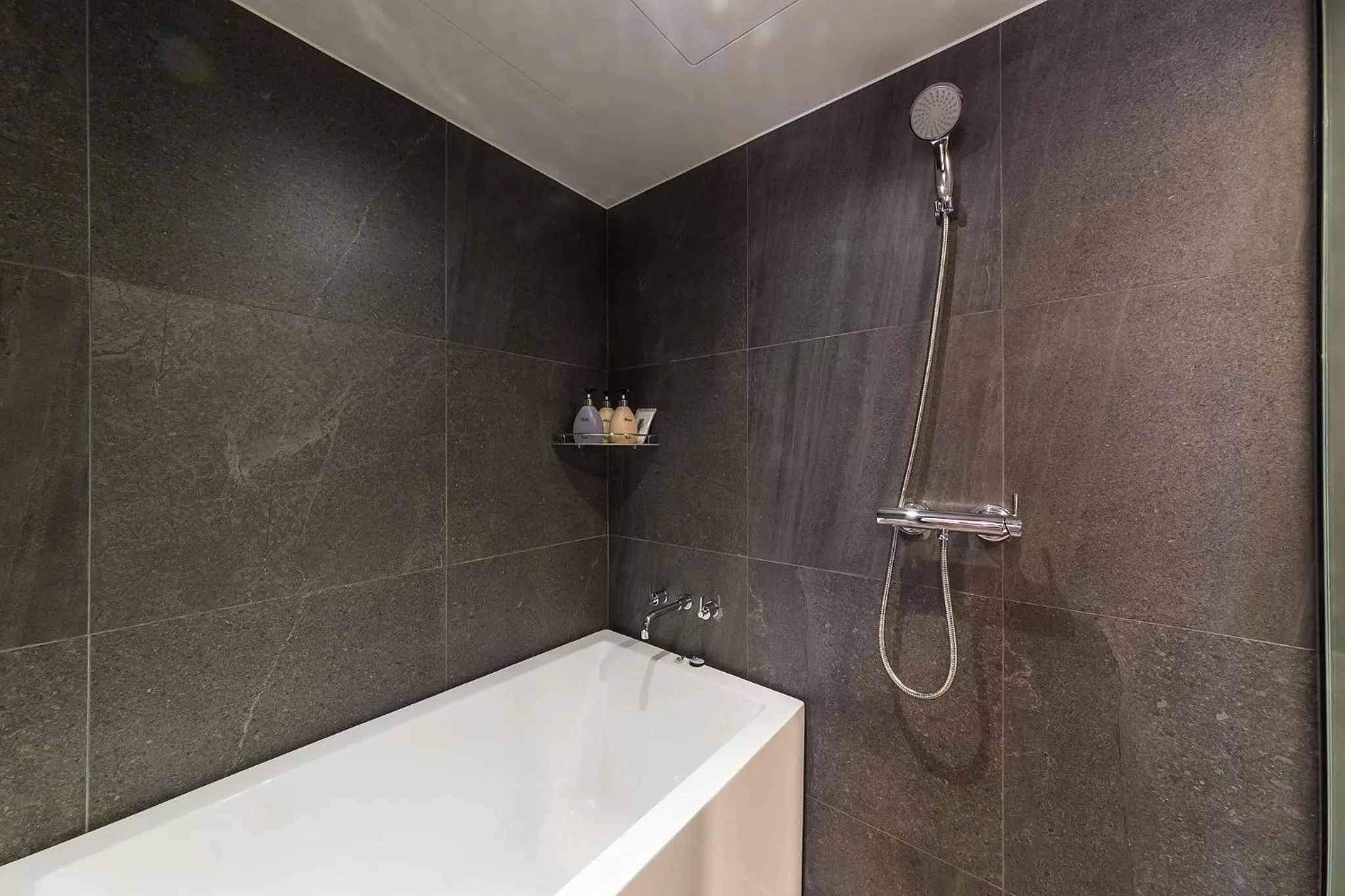 Bathroom in Incheon Airport Hotel Seattle