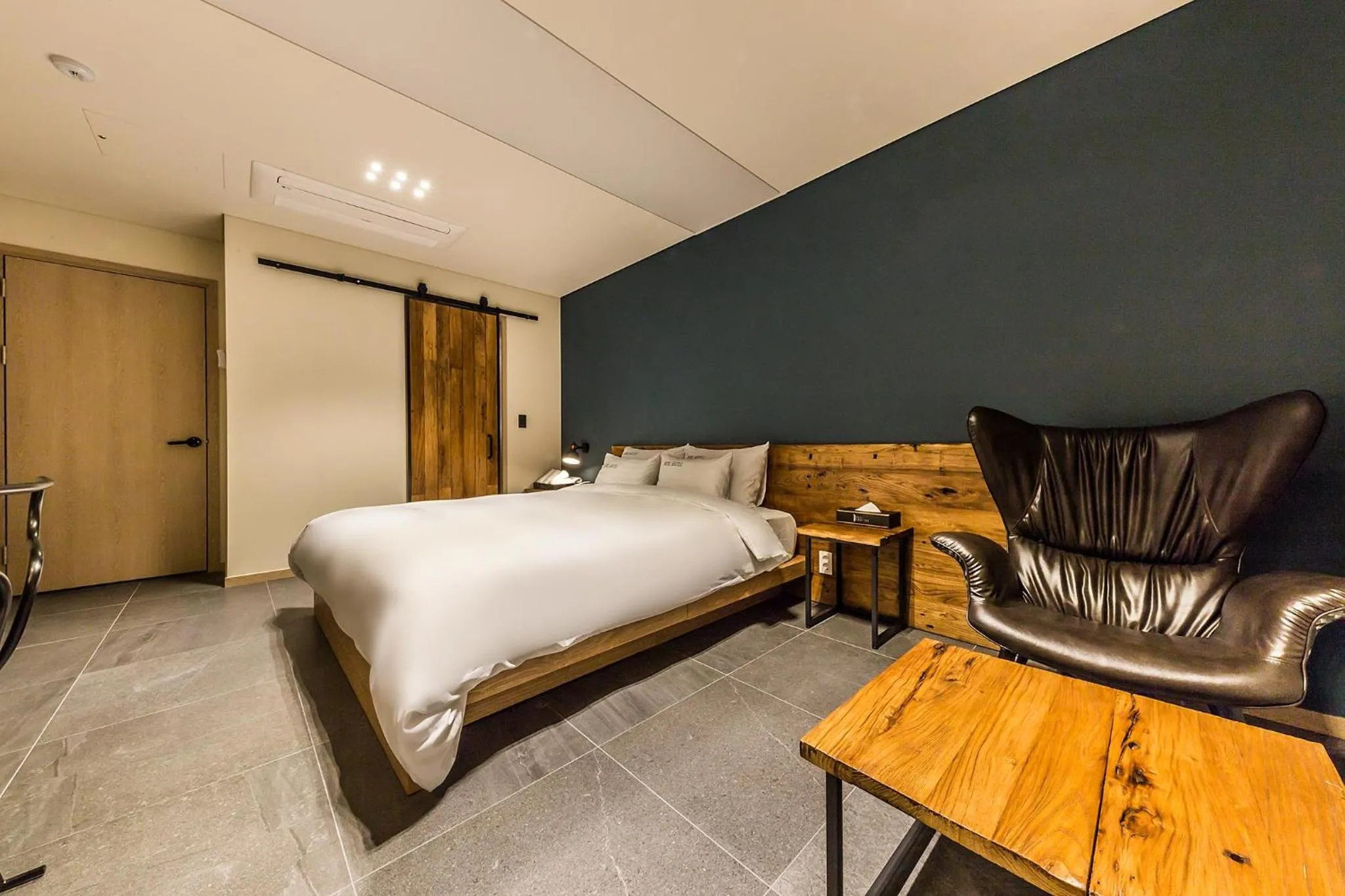 Bed in Incheon Airport Hotel Seattle