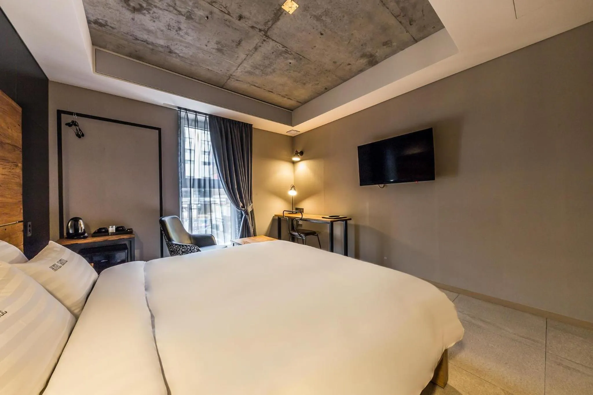 Bed in Incheon Airport Hotel Seattle