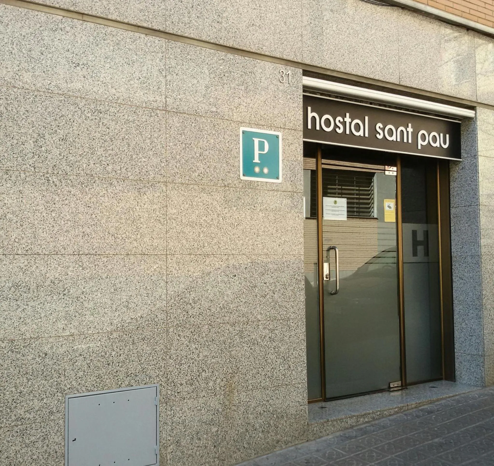 Facade/entrance in Hostal Sant Pau