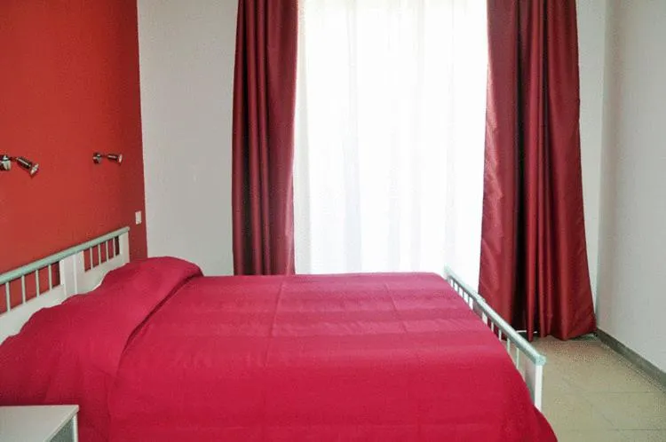 Day, Bed in Hotel La Punta