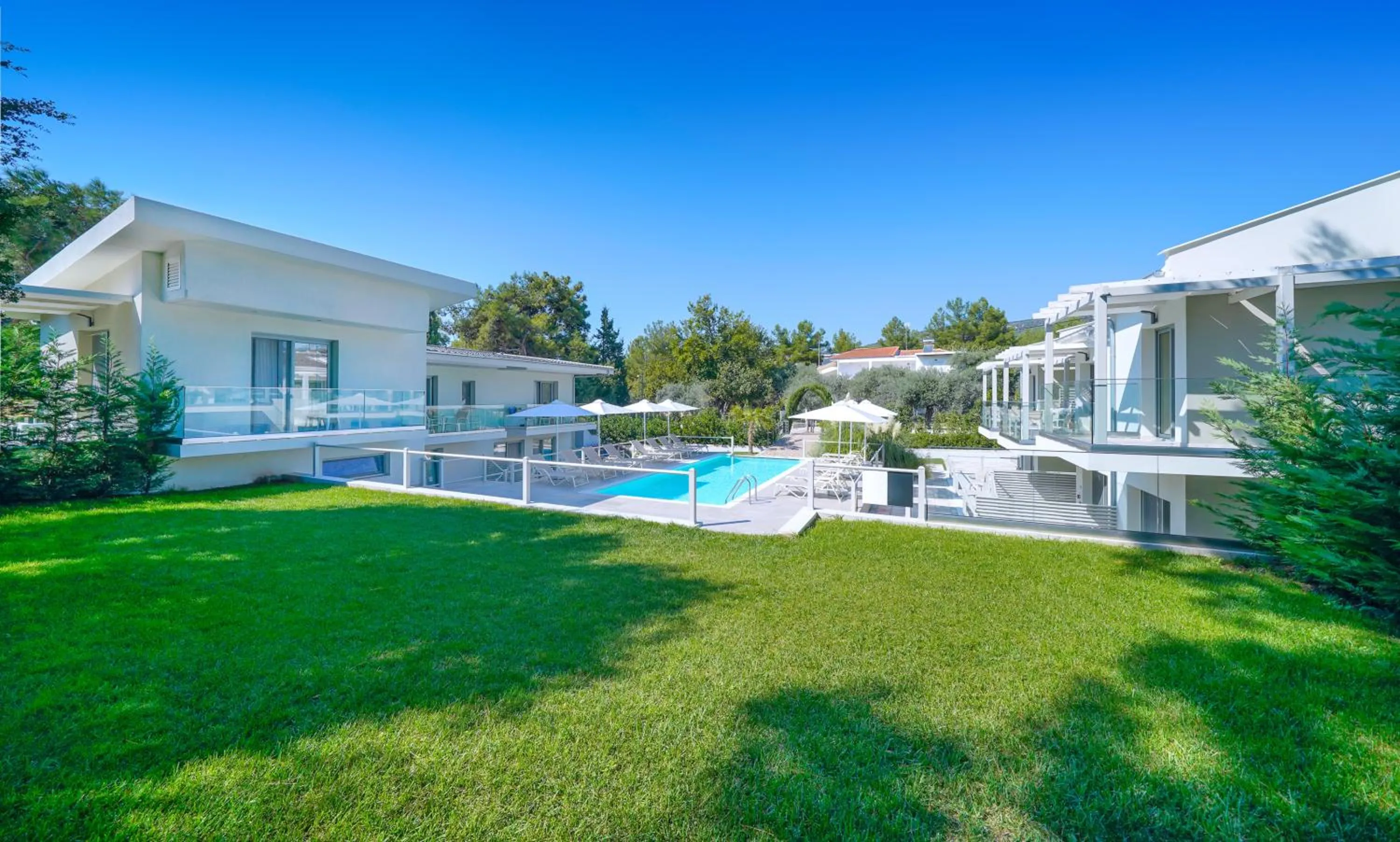 The Elegant Apartments