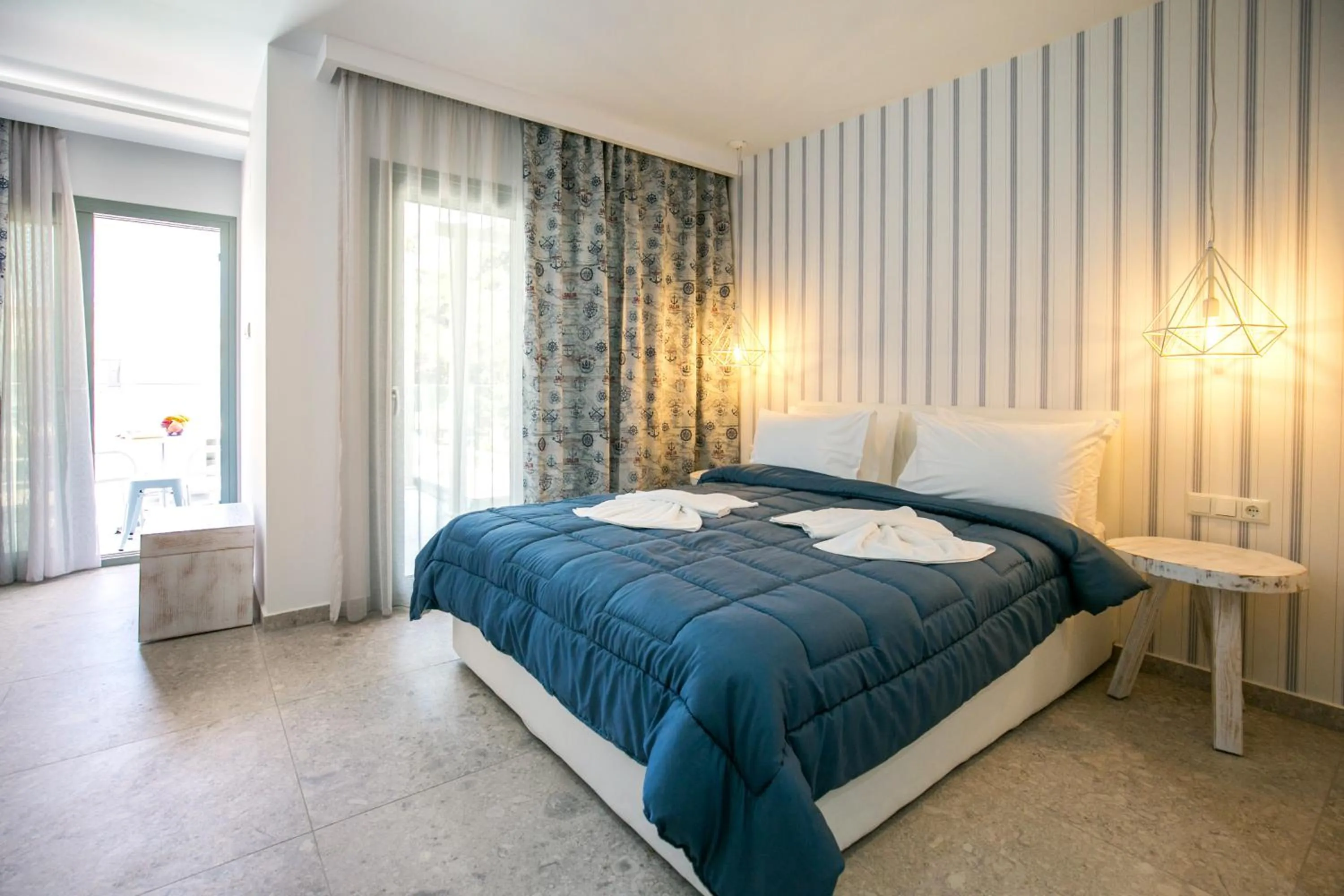 The Elegant Apartments