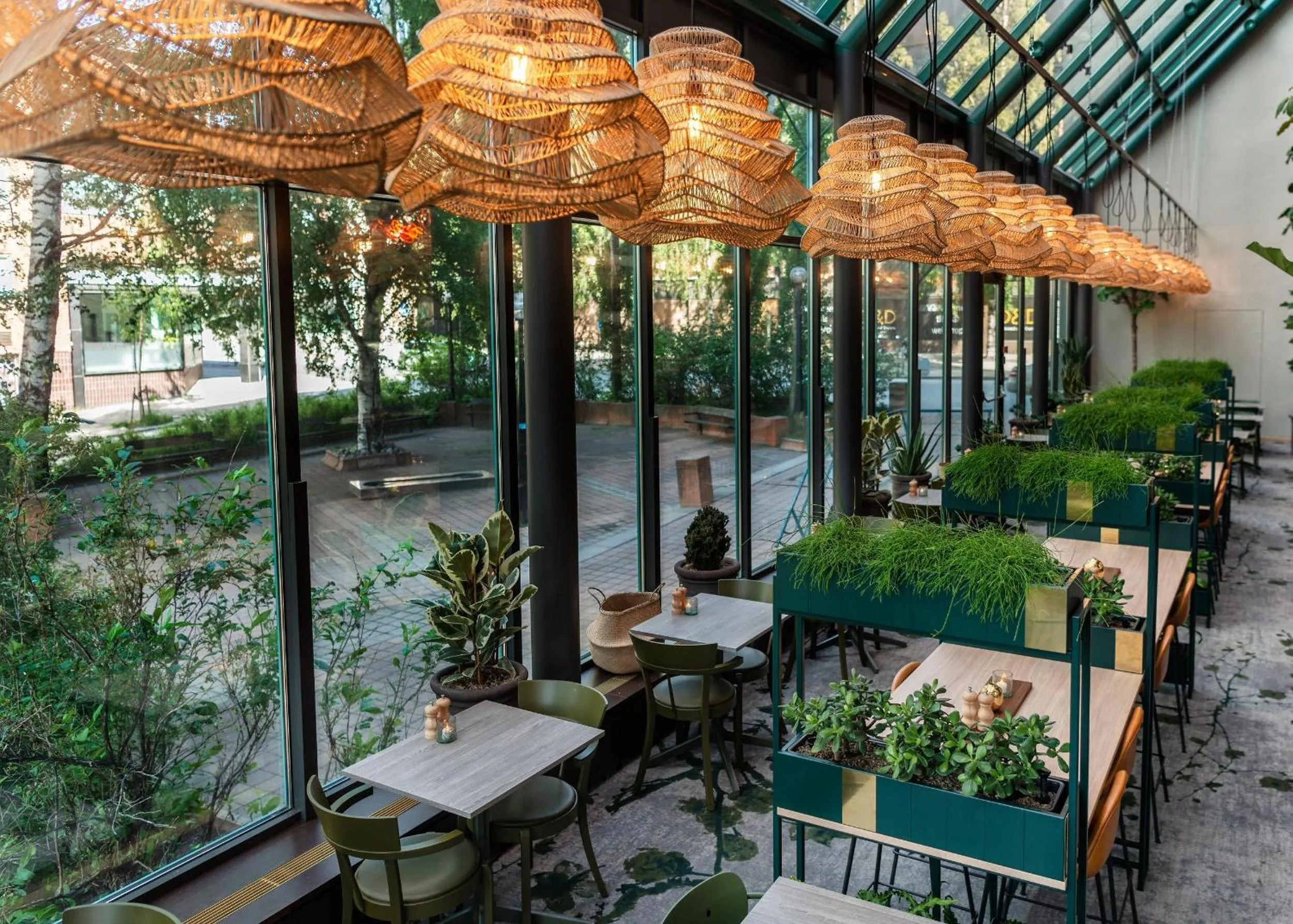 Restaurant/places to eat in Scandic Plaza Umeå